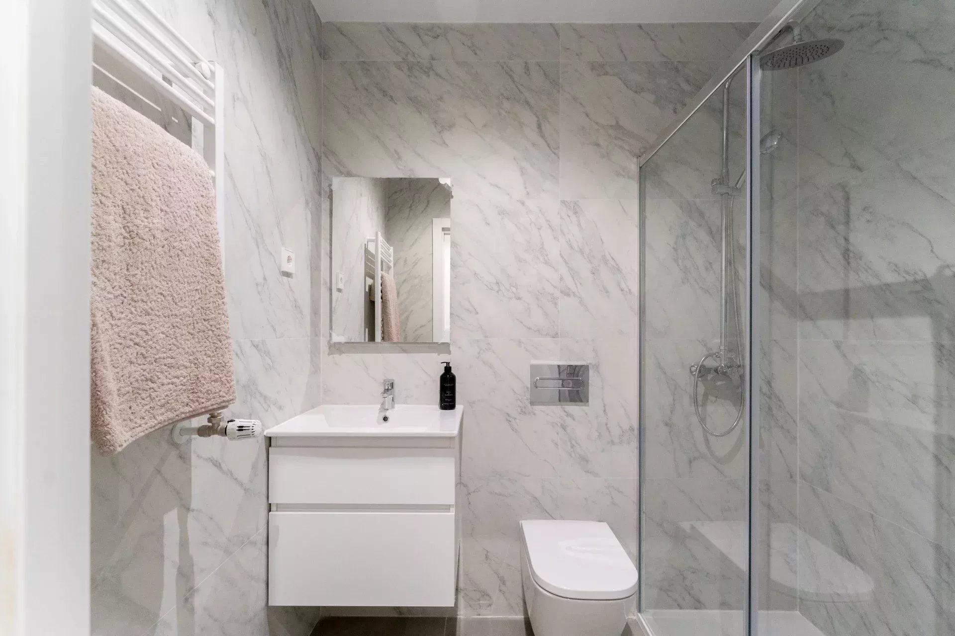 Brand New Exclusive Luxury Property on the Golden Mile - picture 39
