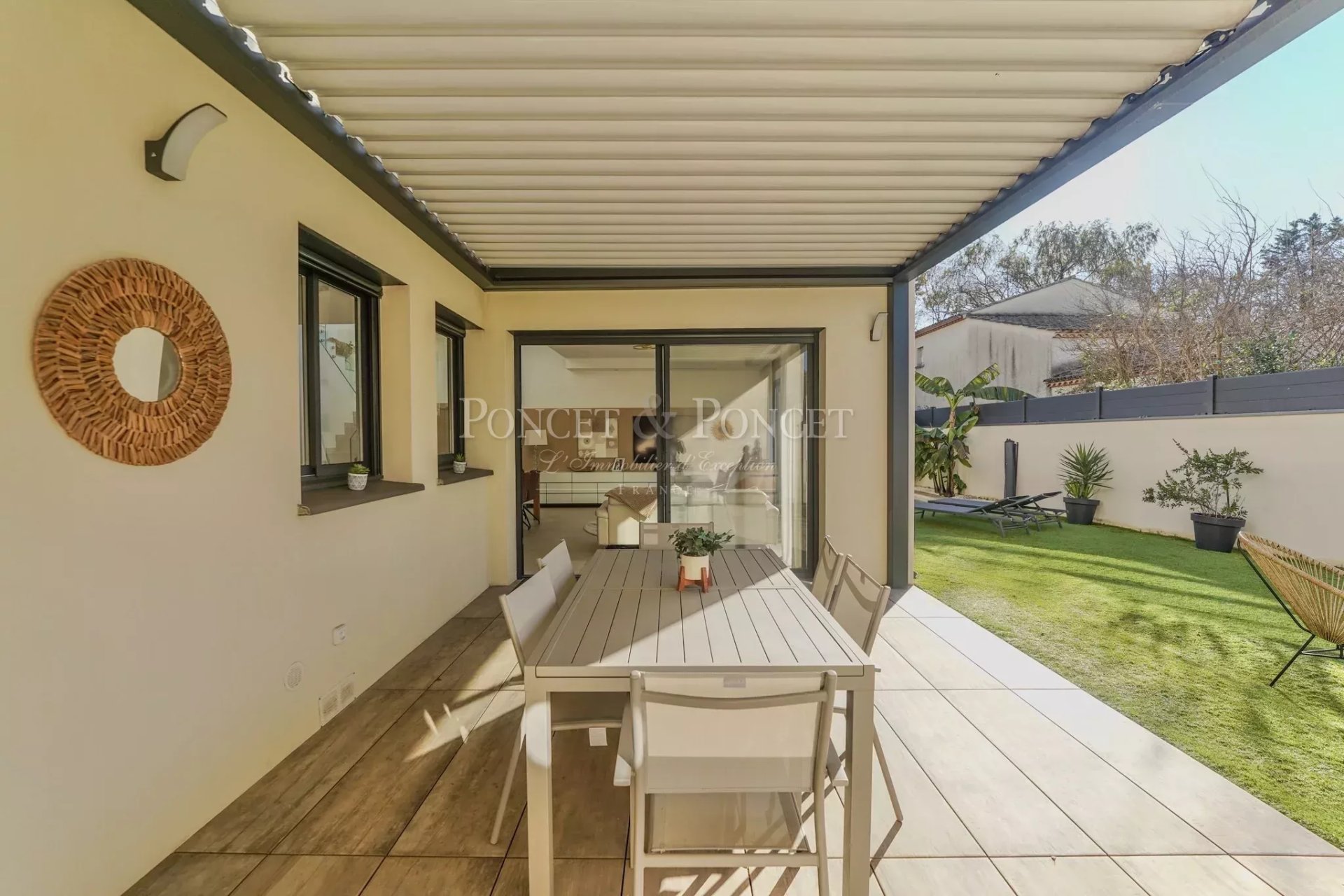 4 Bedroom Villa/Townhouse's Image 7