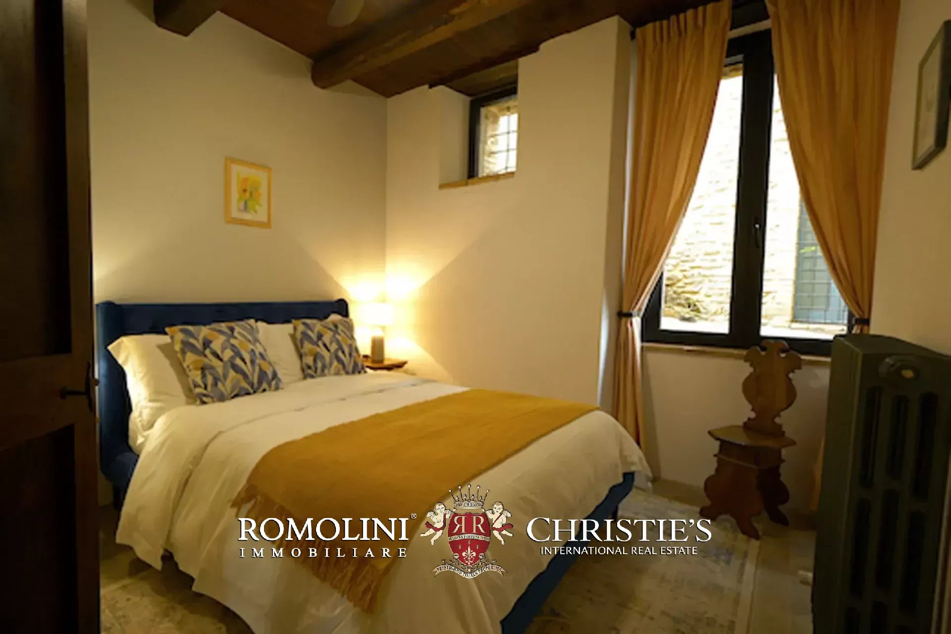11 Bedroom Villa/Townhouse's Image 44