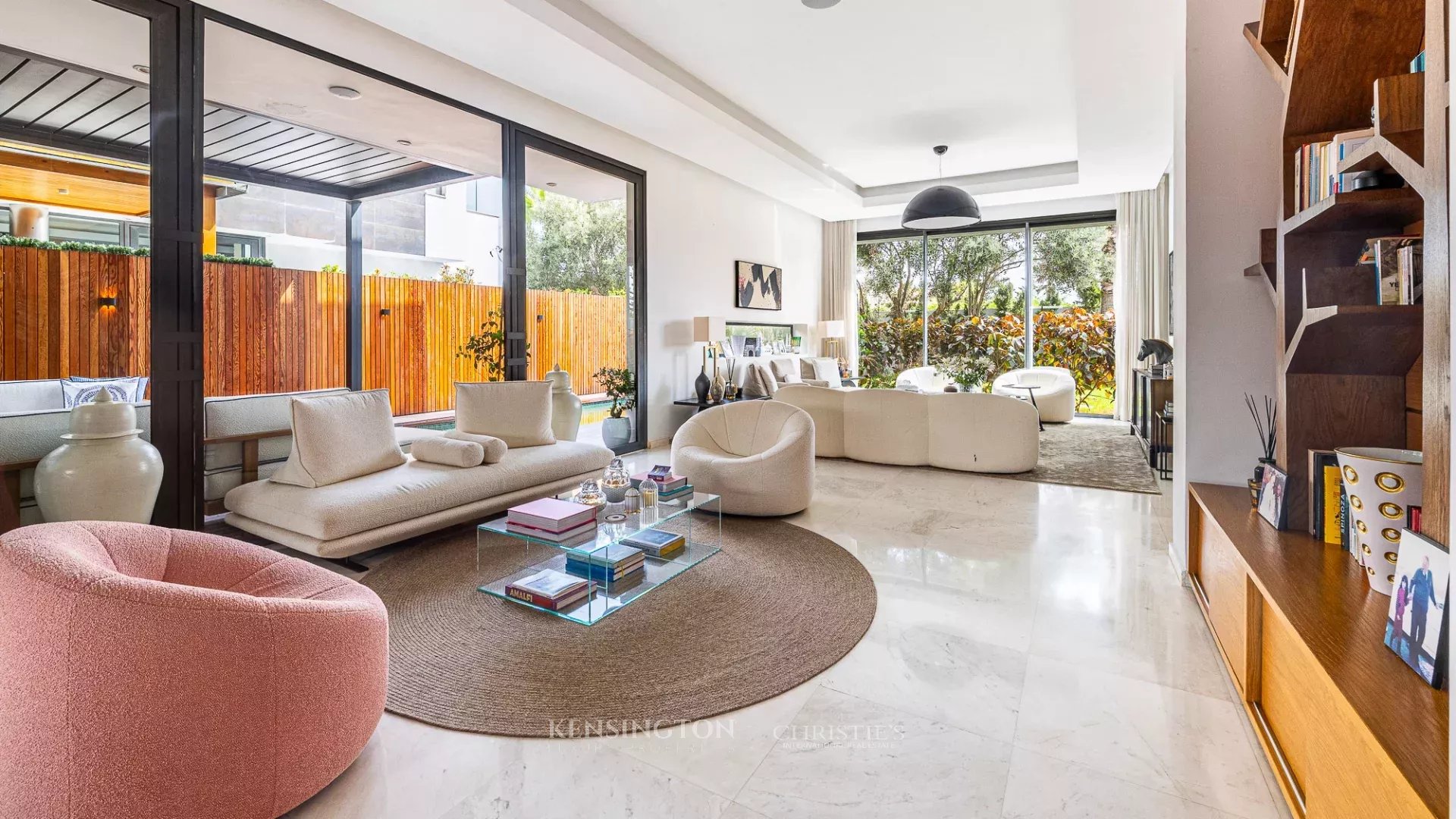 4 Bedroom Villa/Townhouse's Image 9