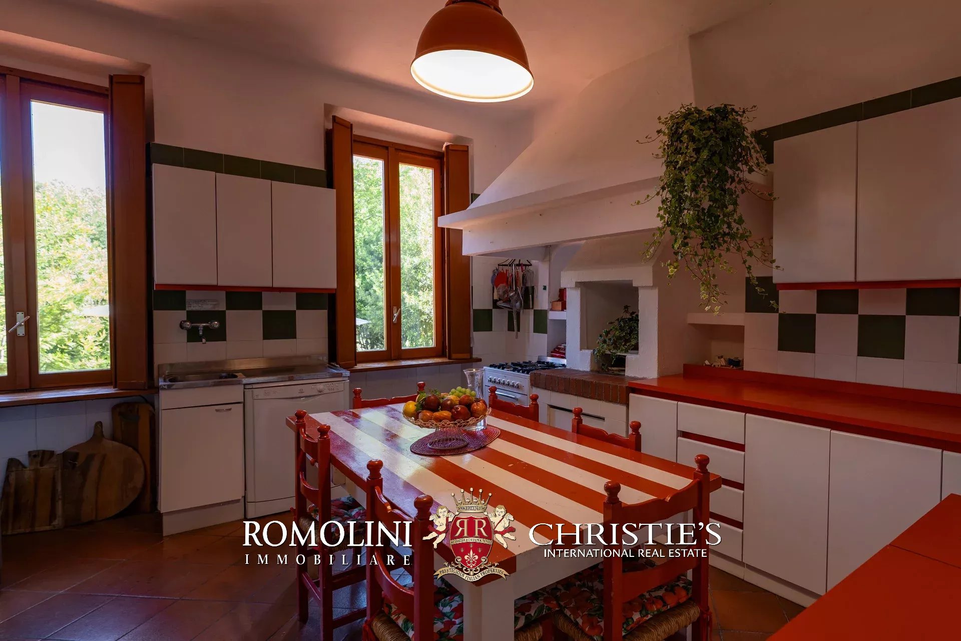 9 Bedroom Villa/Townhouse's Image 60