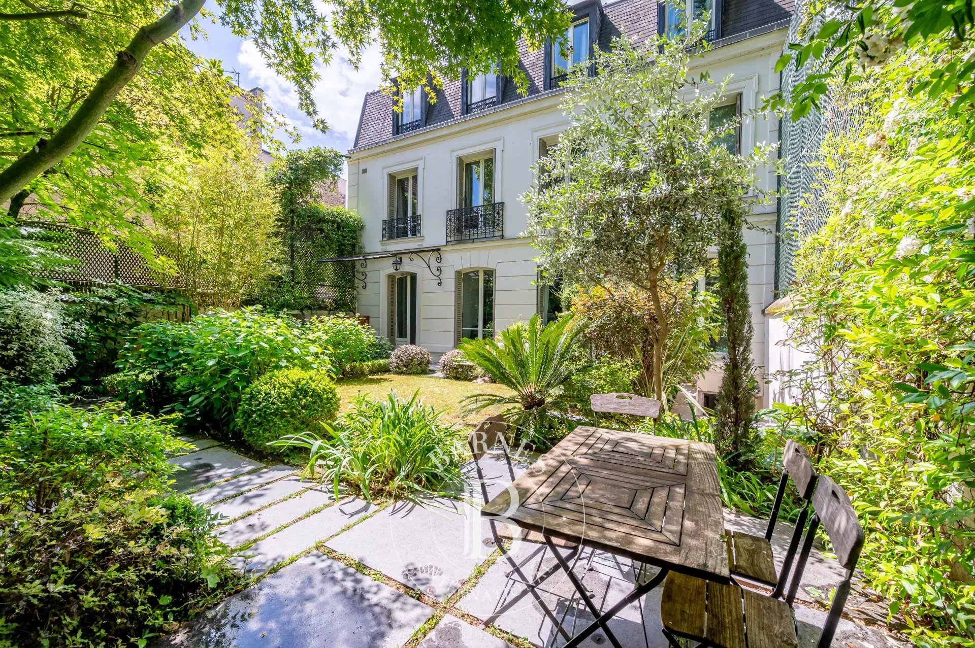 Ev Neuilly-sur-Seine