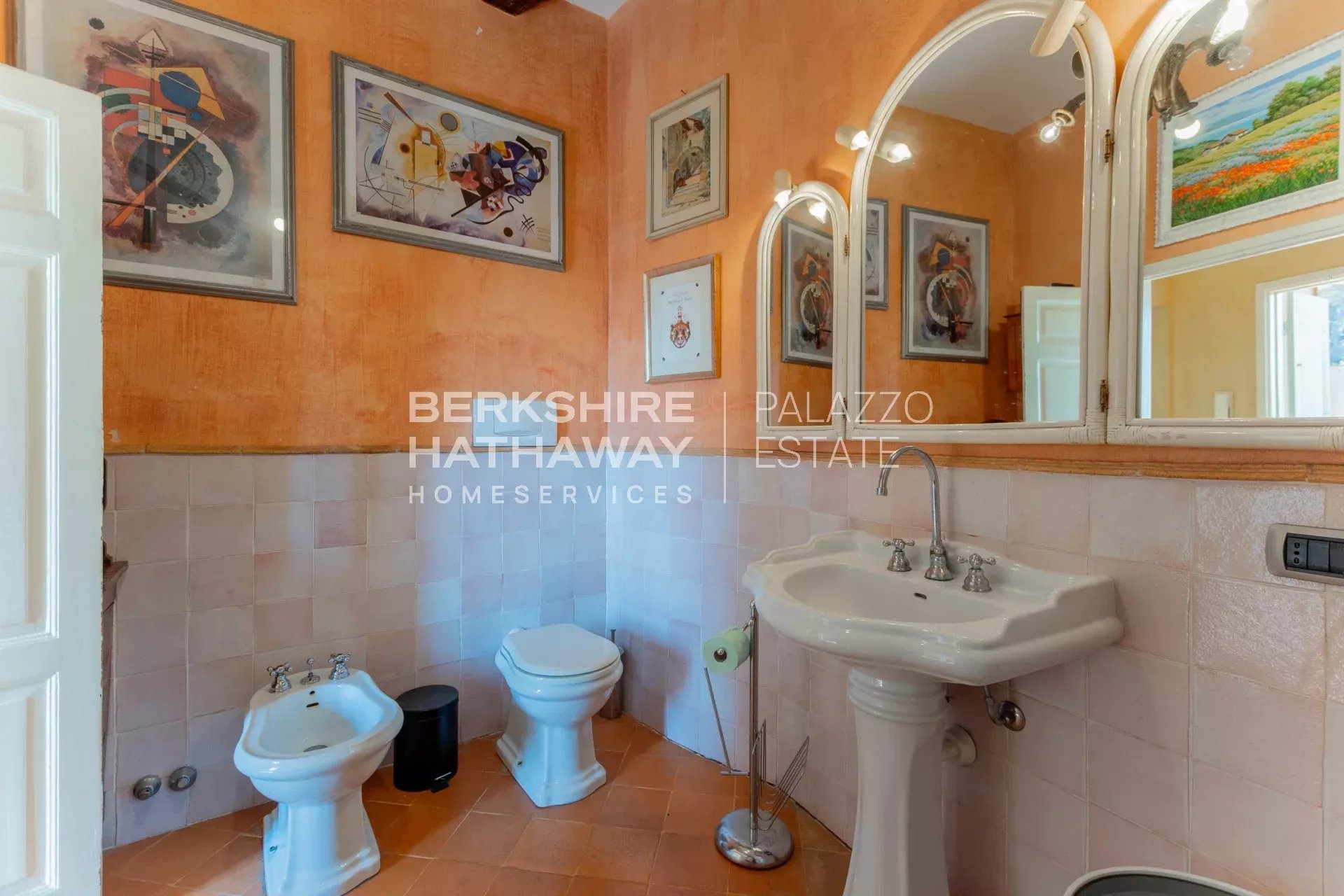 Historic Residence with Three Independent Units and Panoramic Lake Maggiore Views in Solcio di Lesa