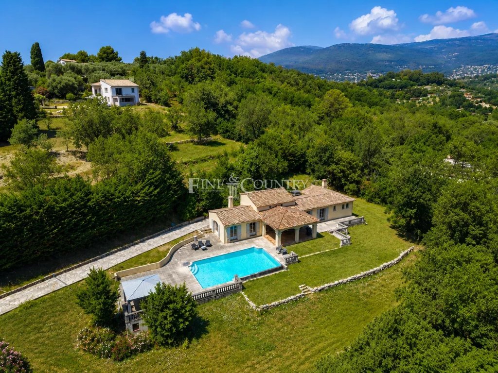 Villa for sale in Valbonne — Luxury Provençal Villa for Sale in Valbonne | Family Estate