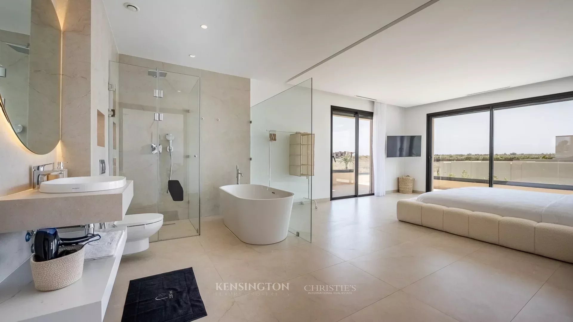 5 Bedroom Villa/Townhouse's Image 24