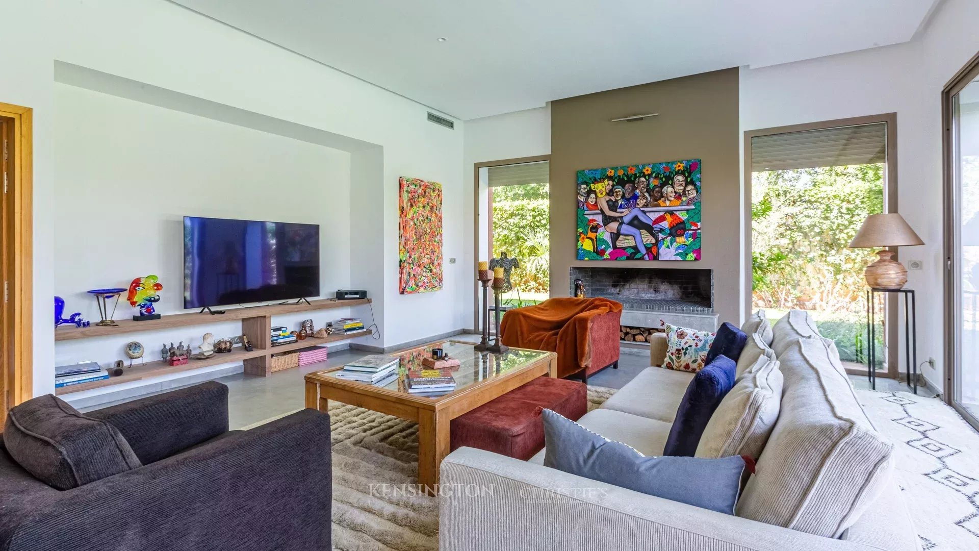 5 Bedroom Villa/Townhouse's Image 3