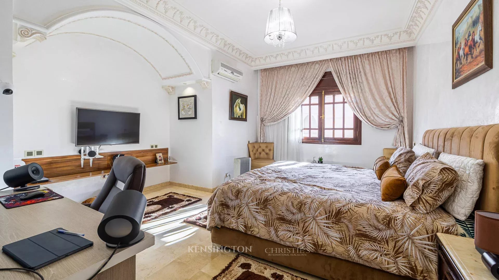 6 Bedroom Villa/Townhouse's Image 19