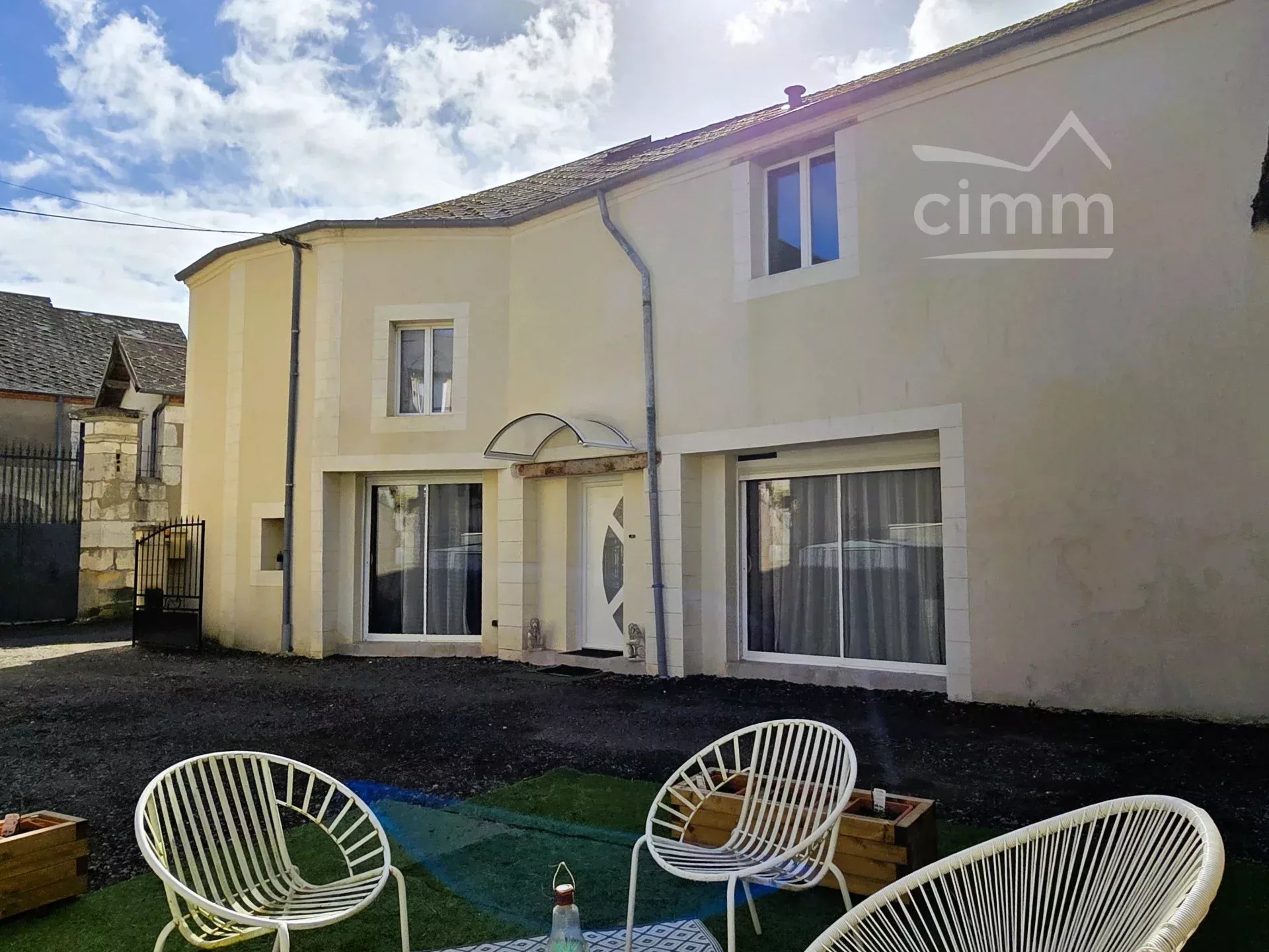 Agence immobilière de CIMM IMMOBILIER SAINT ELOY DE GY