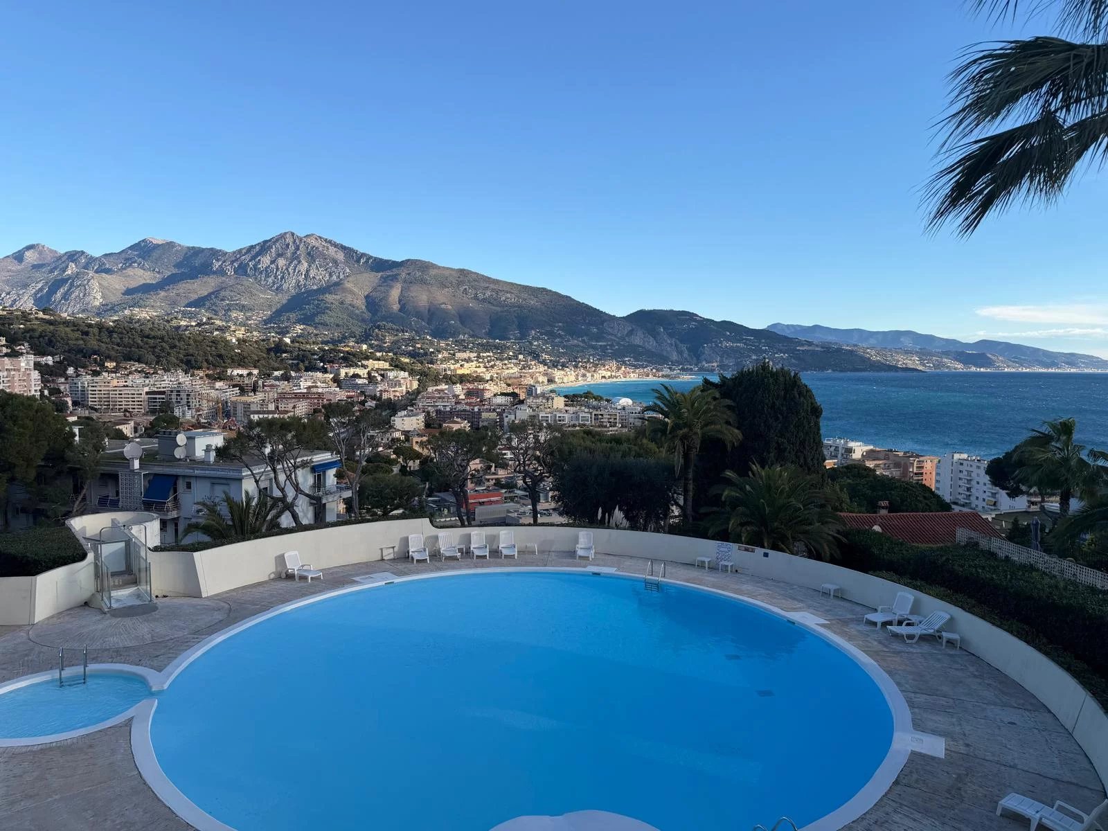 CAP MARTIN - 4 PIECES