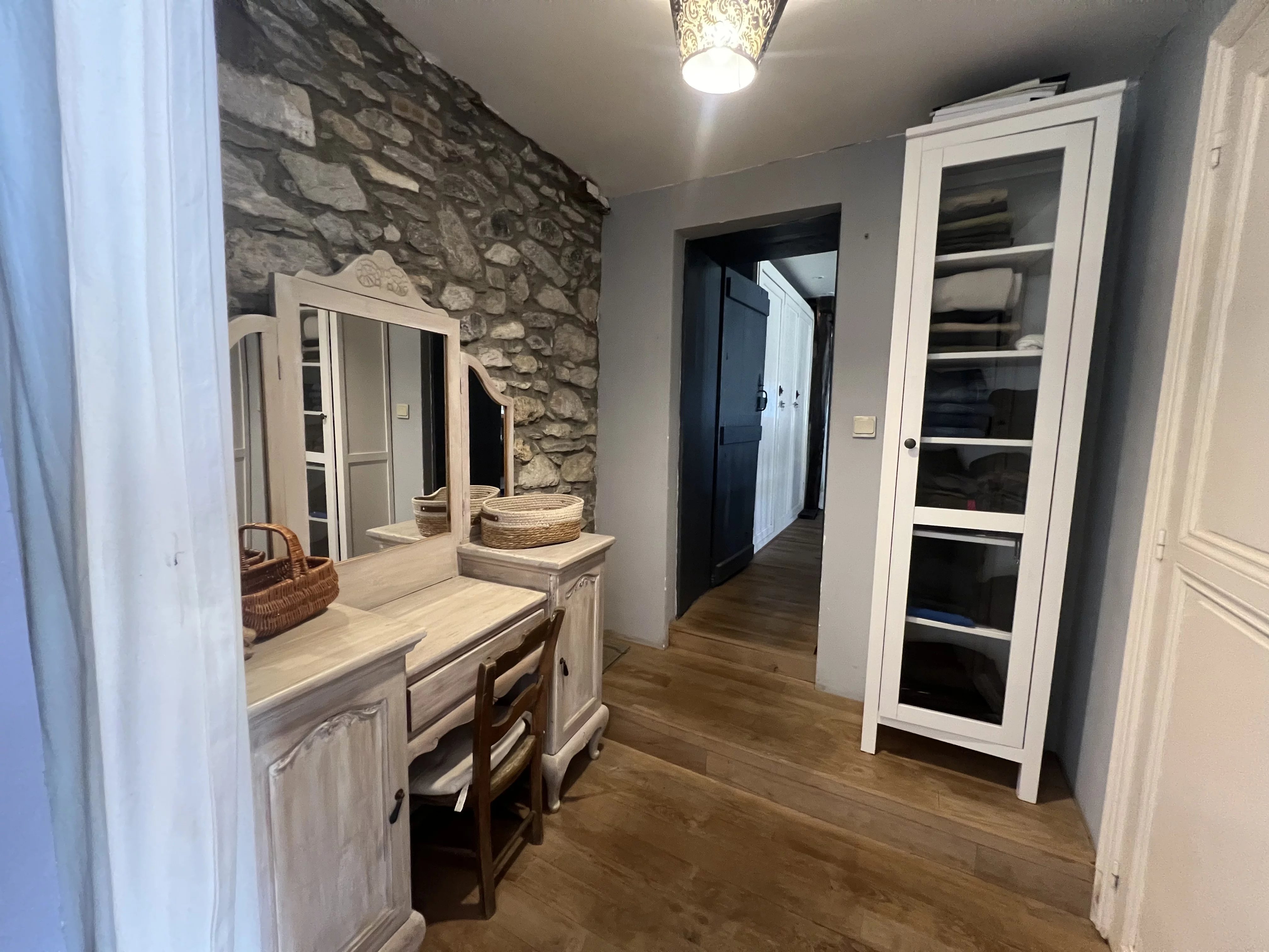 Castle for sale Saint-Béat, Haute-Garonne