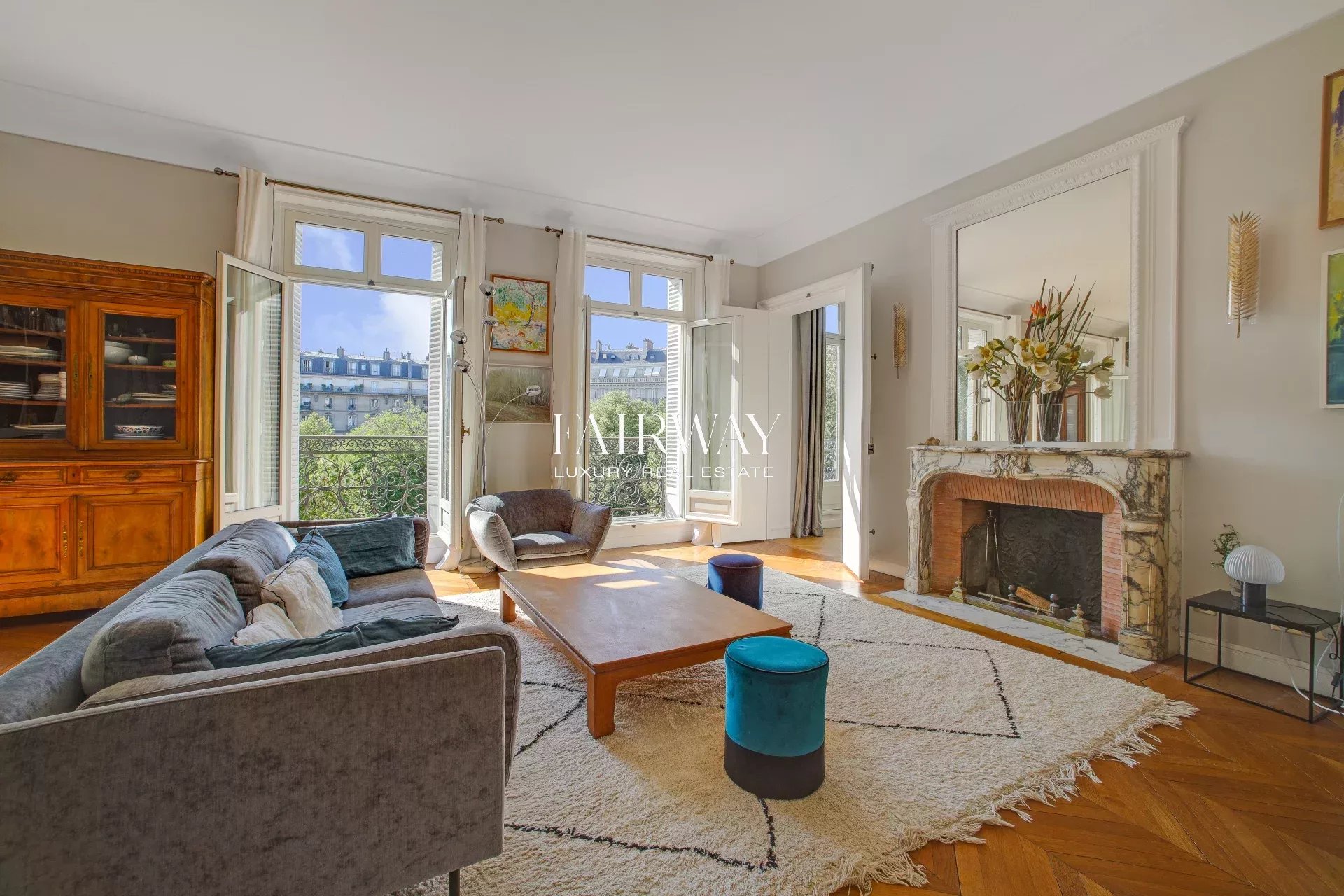 Appartement familial de standing de 213m² avec 5 chambres dans le 8ème arrondissement de Paris