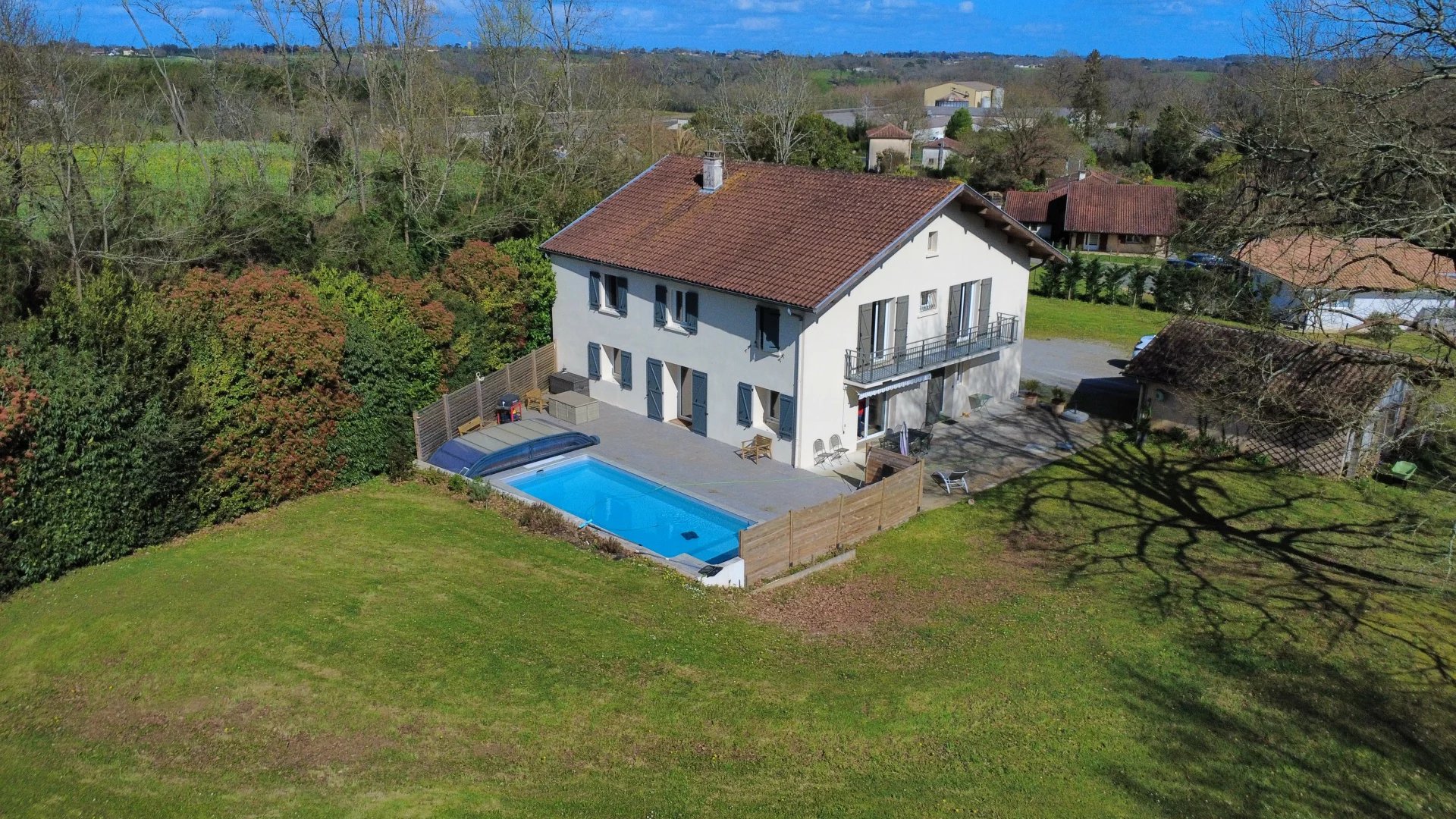 Agence immobilière de POUILLON IMMOBILIER