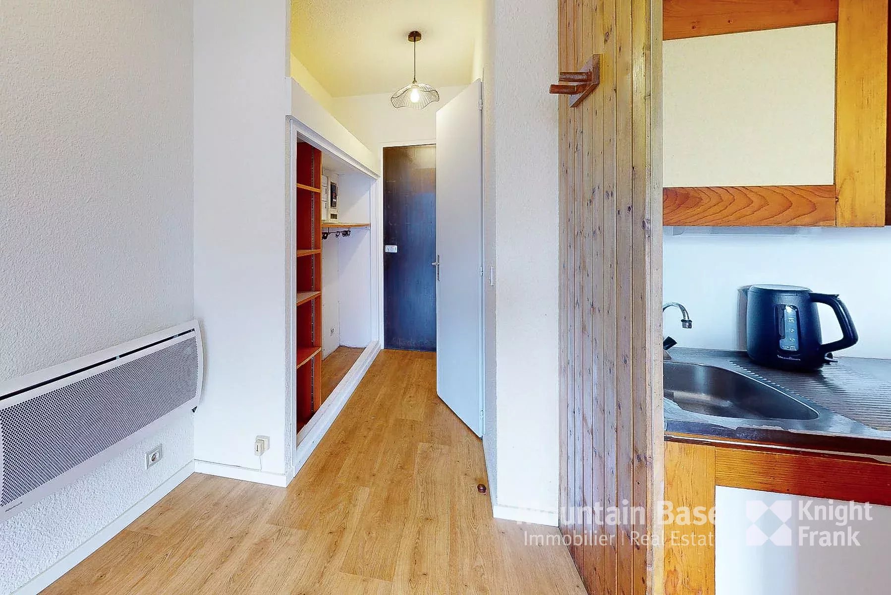 Photo of 4th floor studio apartment in Chamonix Sud with Mont Blanc views