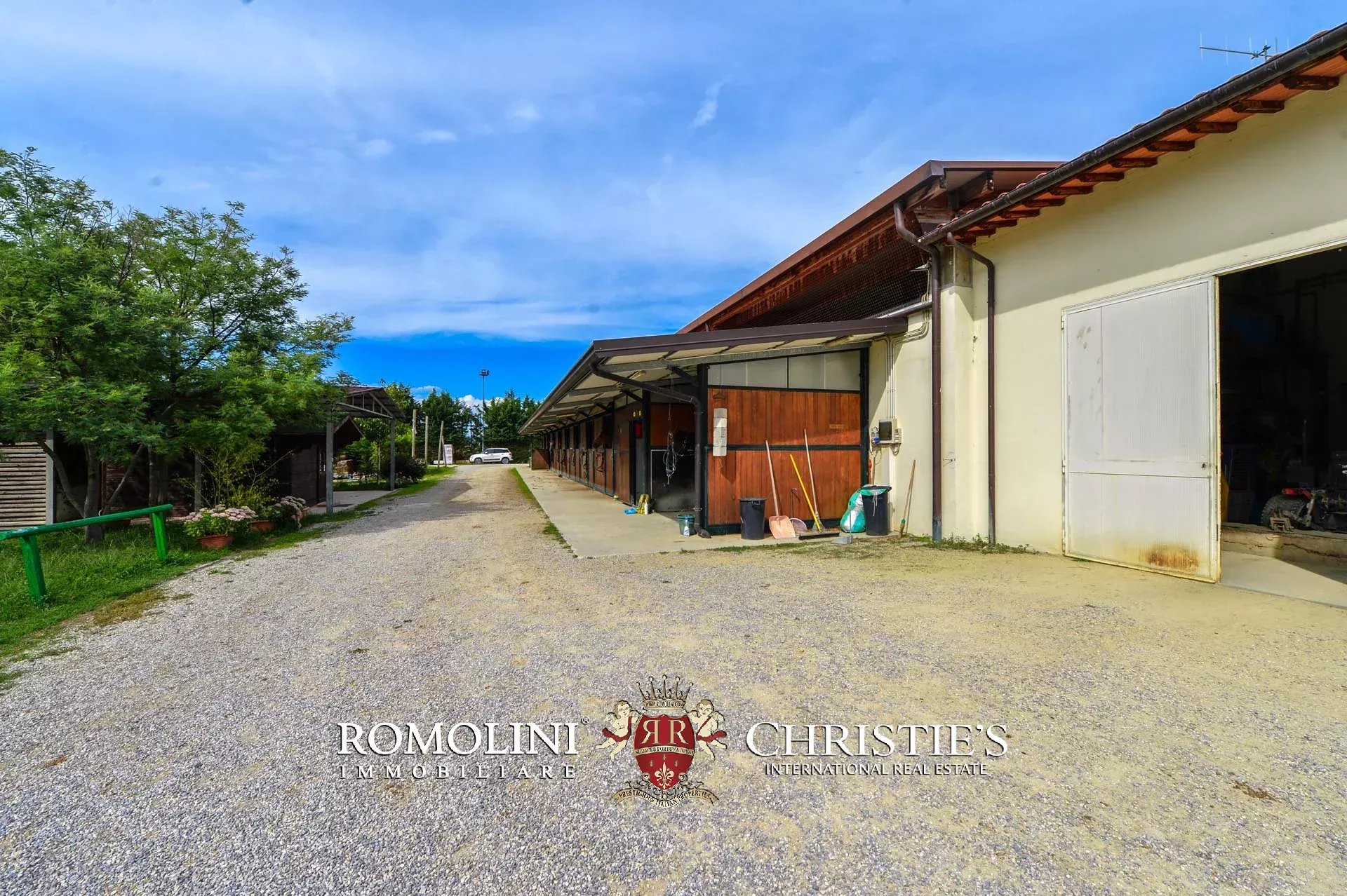 5 Bedroom Villa/Townhouse's Image 22