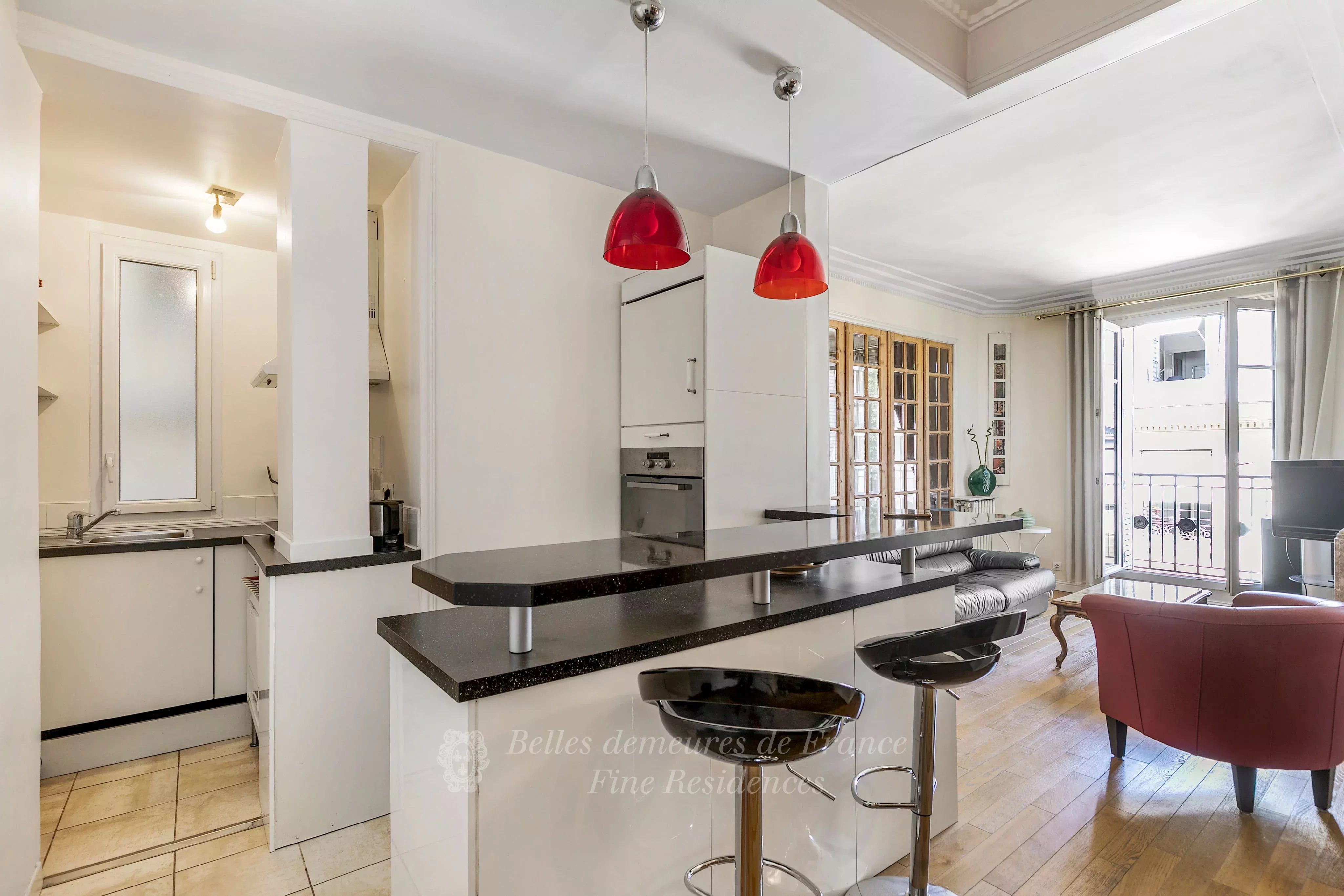 Kitchen, living room