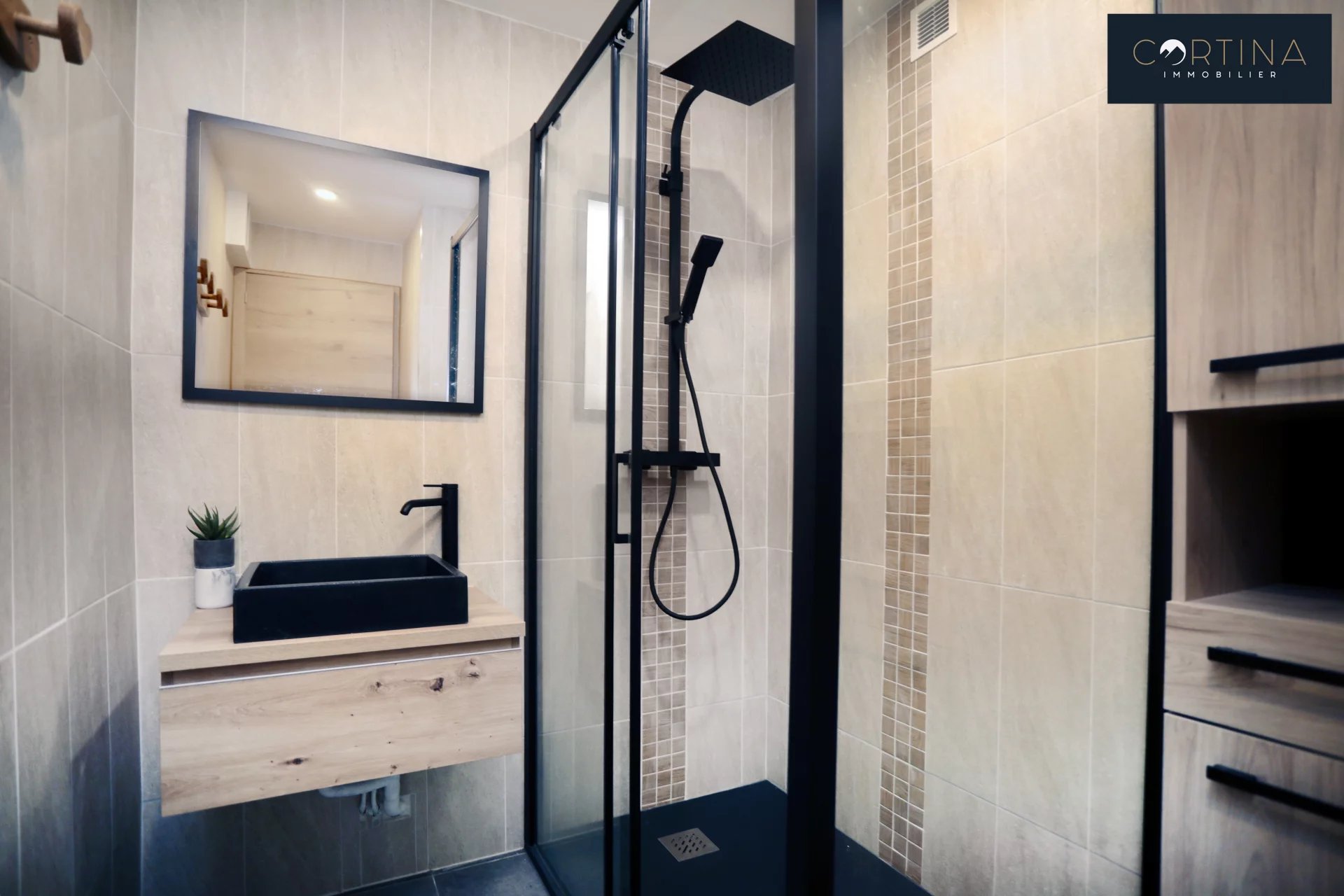 VIOLETTES 52 — Appartement pour 6 personnes