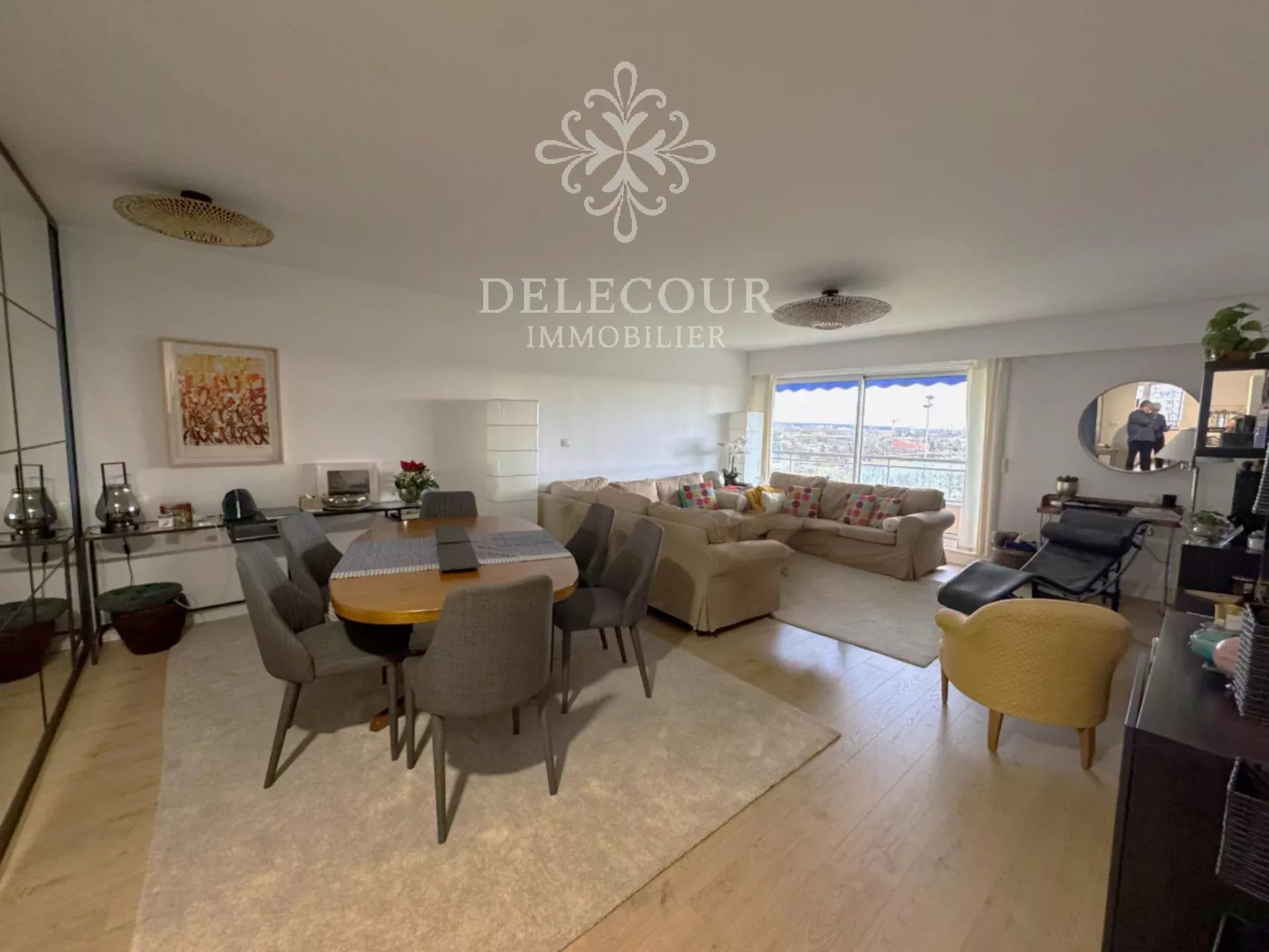 Agence immobilière de DELECOUR IMMOBILIER