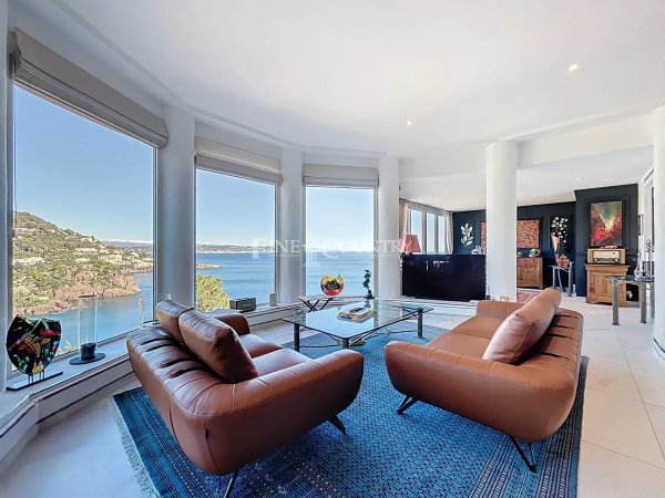 Sea View Apartment for sale in Theoule-sur-Mer — photo 1
