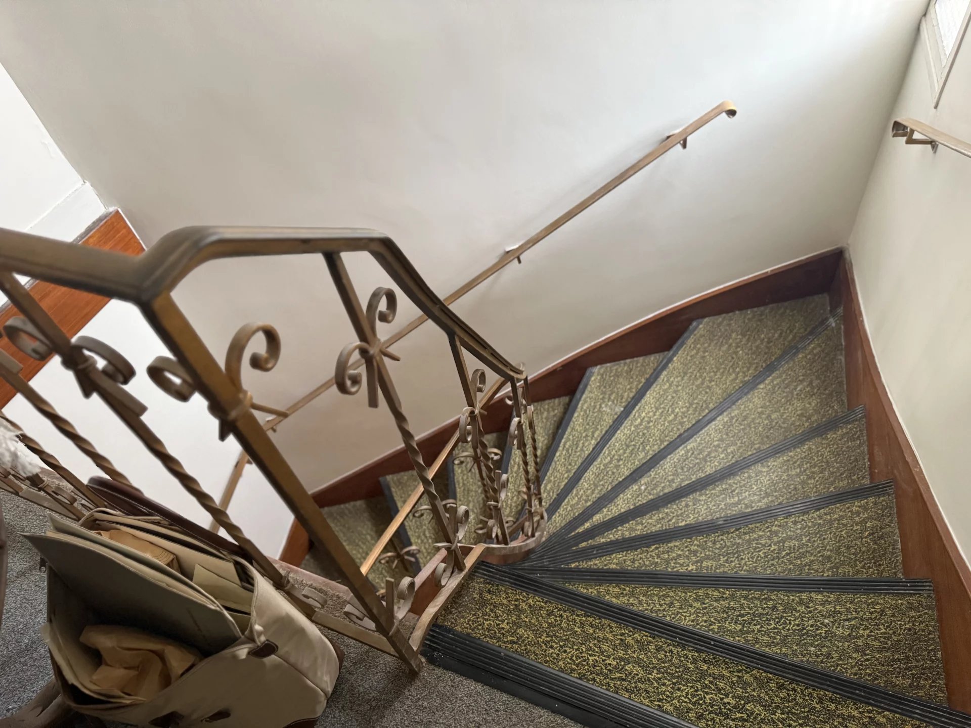 House in Tocane-Saint-Apre - Image 4