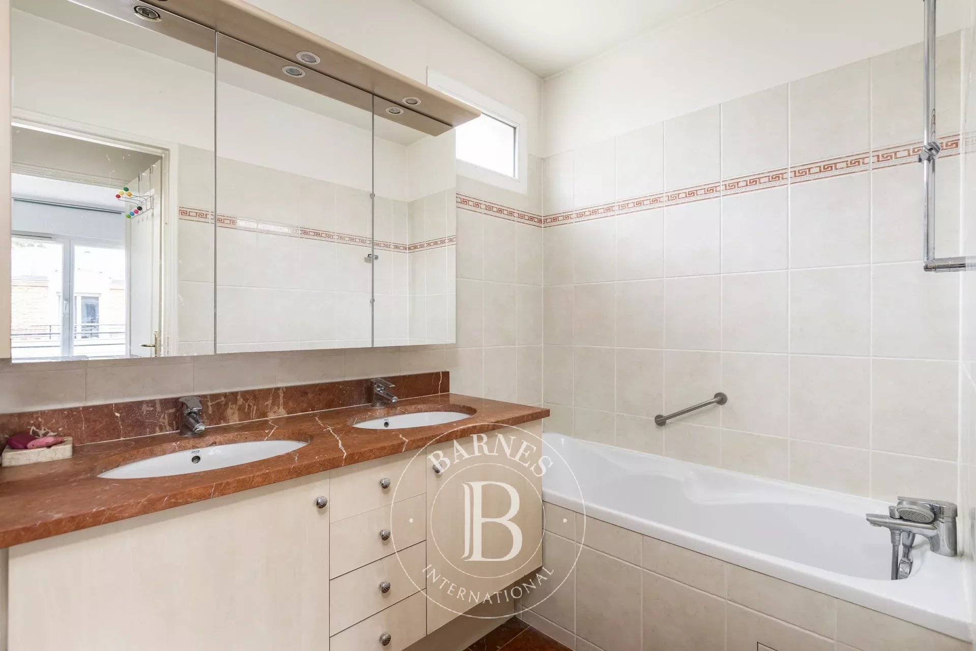 Ev Levallois-Perret - picture 13