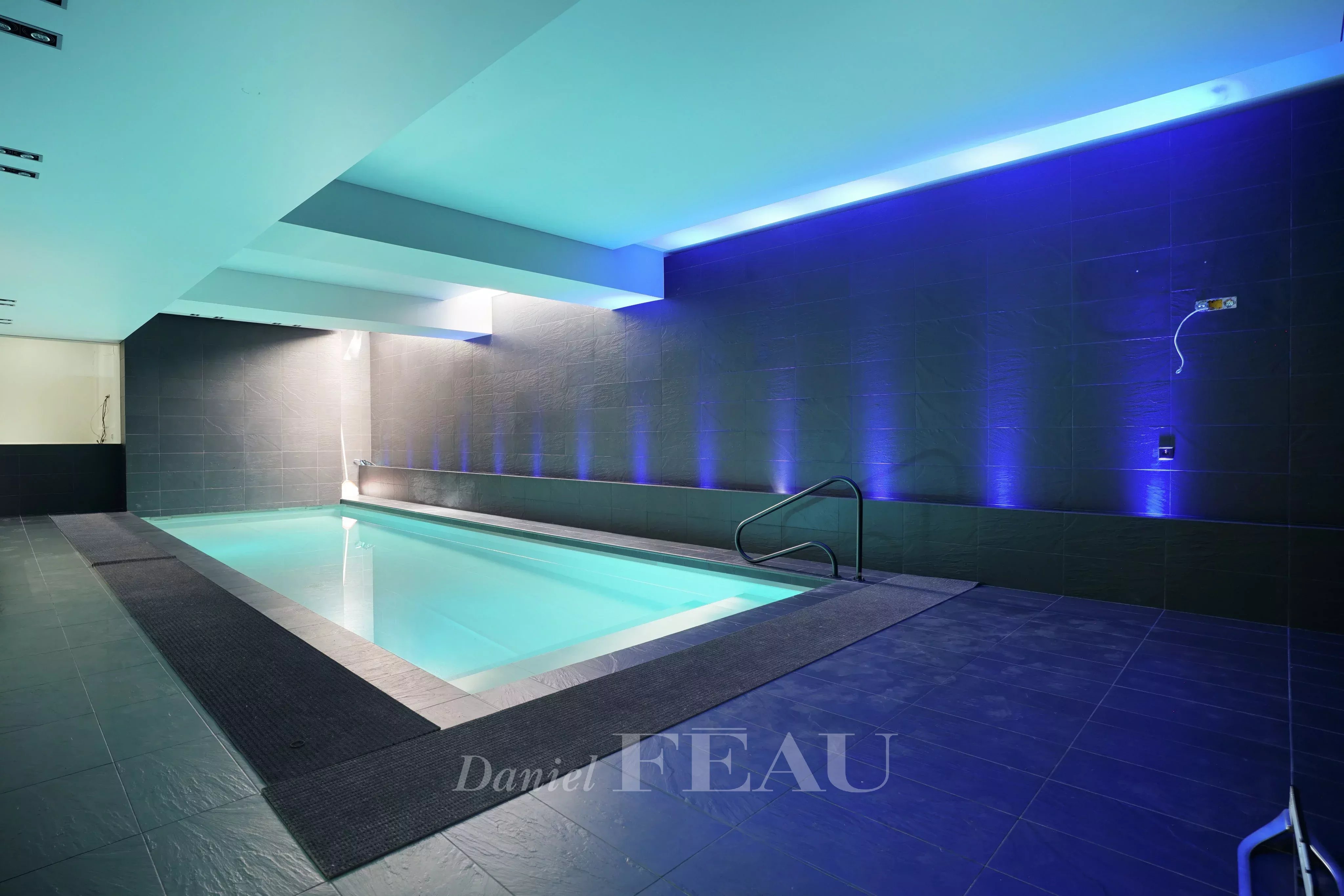Piscine en sous-sol