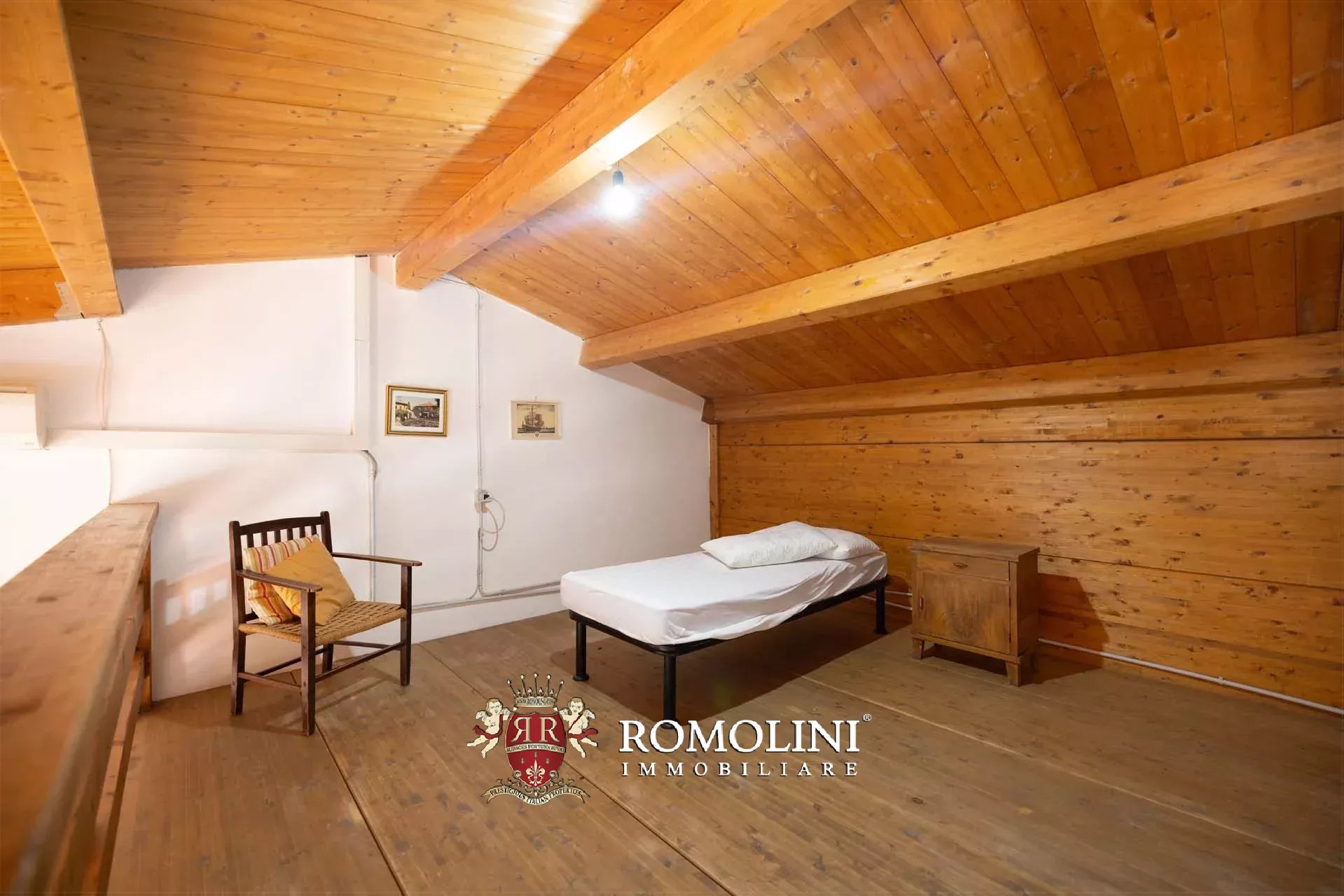 19 Bedroom Vineyard's Image 73