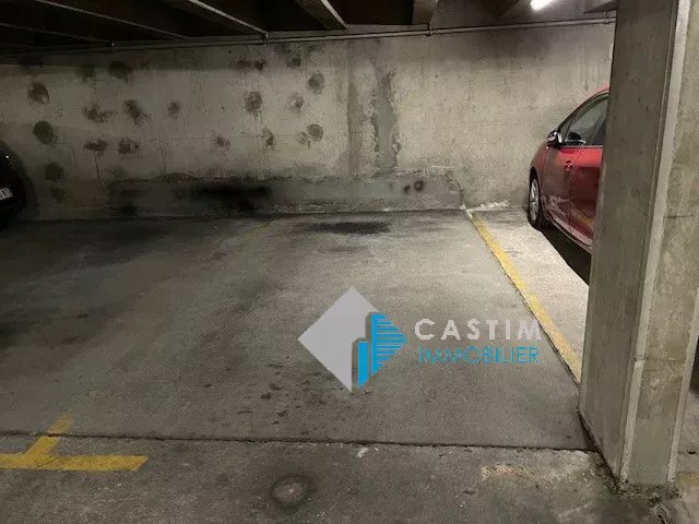 EMPLACEMENT DE PARKING - QUARTIER SARRETTE 75014 PARIS