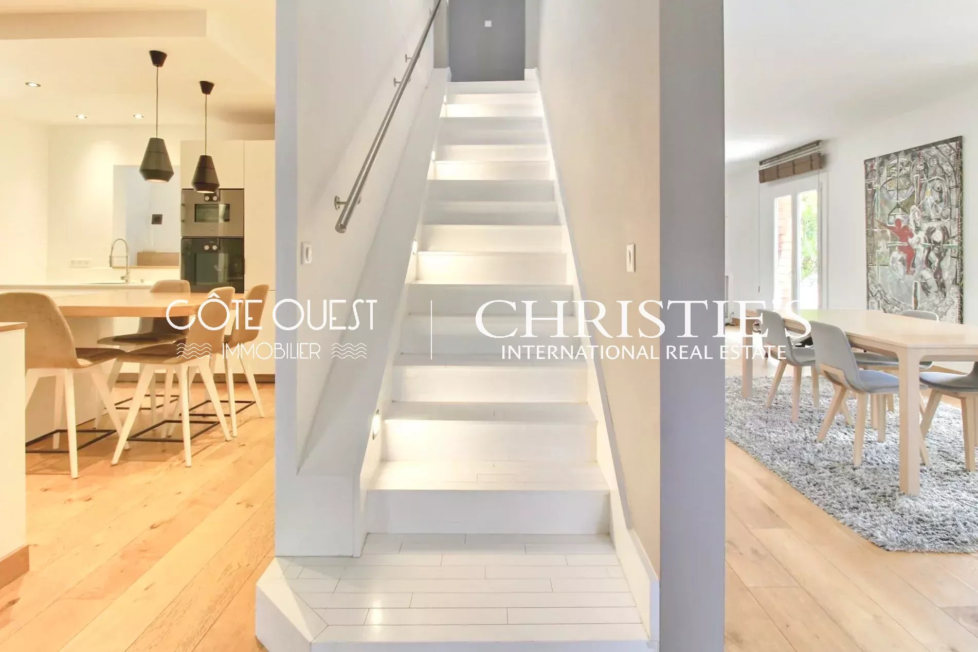 5 Bedroom Villa/Townhouse's Image 7
