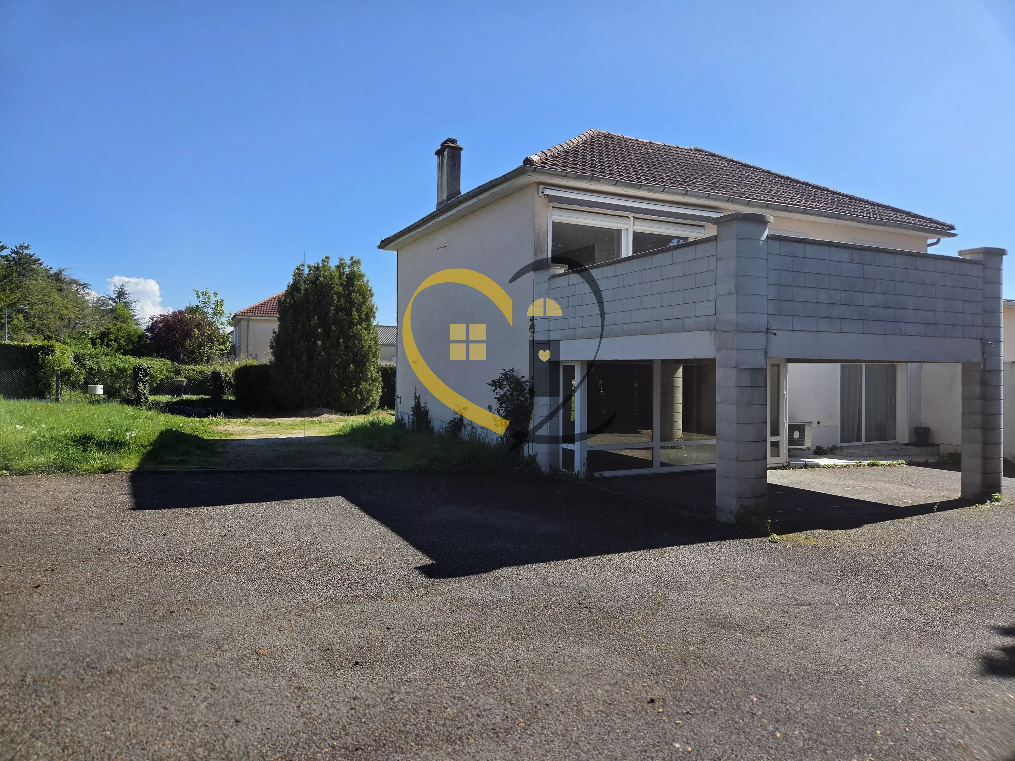 Agence immobilière de 