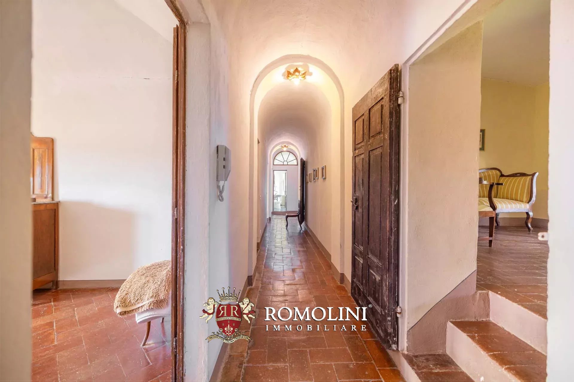 35 Bedroom Vineyard's Image 67