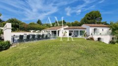 Contemporary 5-Bedroom Family Estate for Sale in Mougins, France — photo 2 of 7