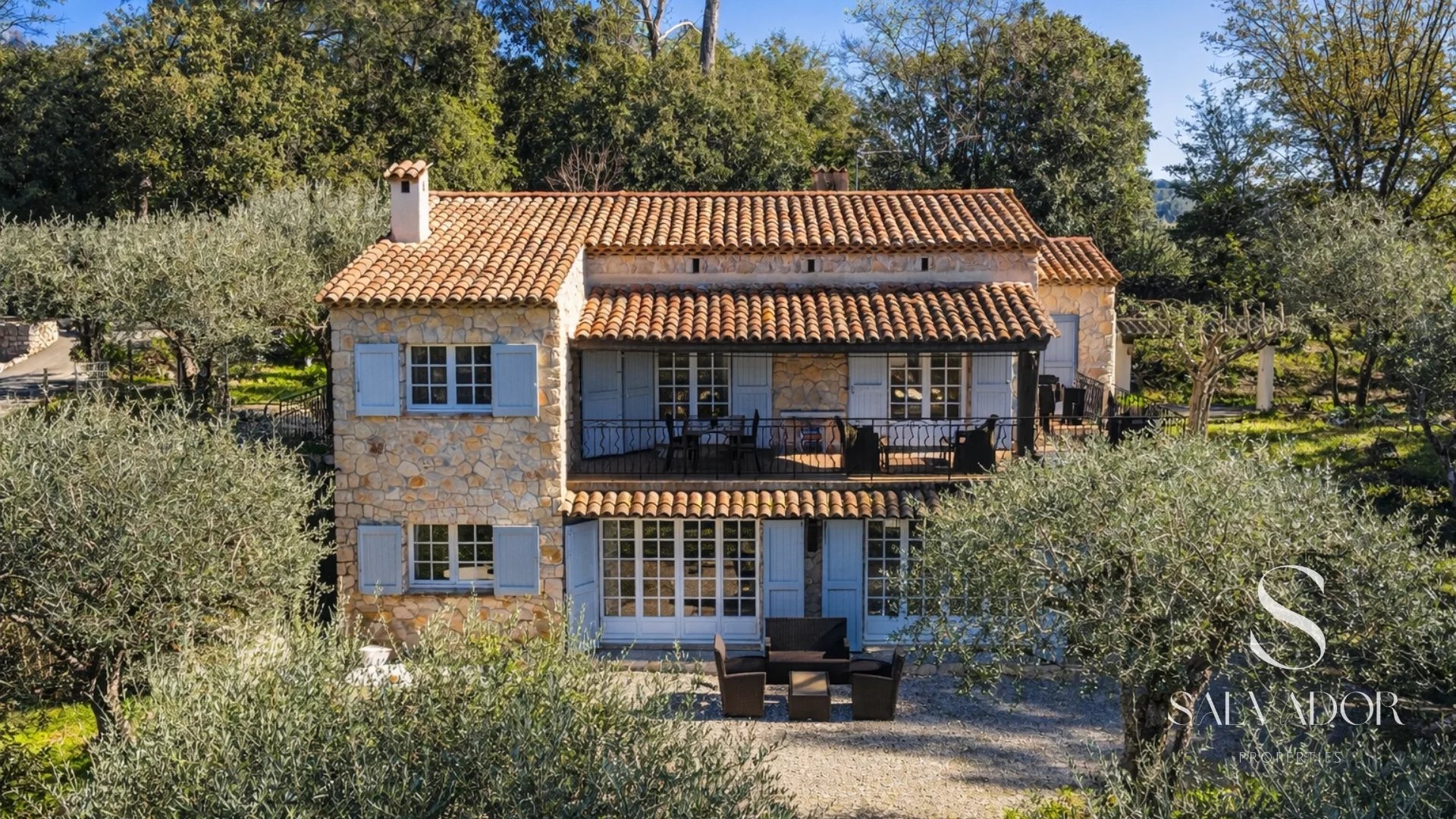 Provençal Country House – Intimate & Authentic