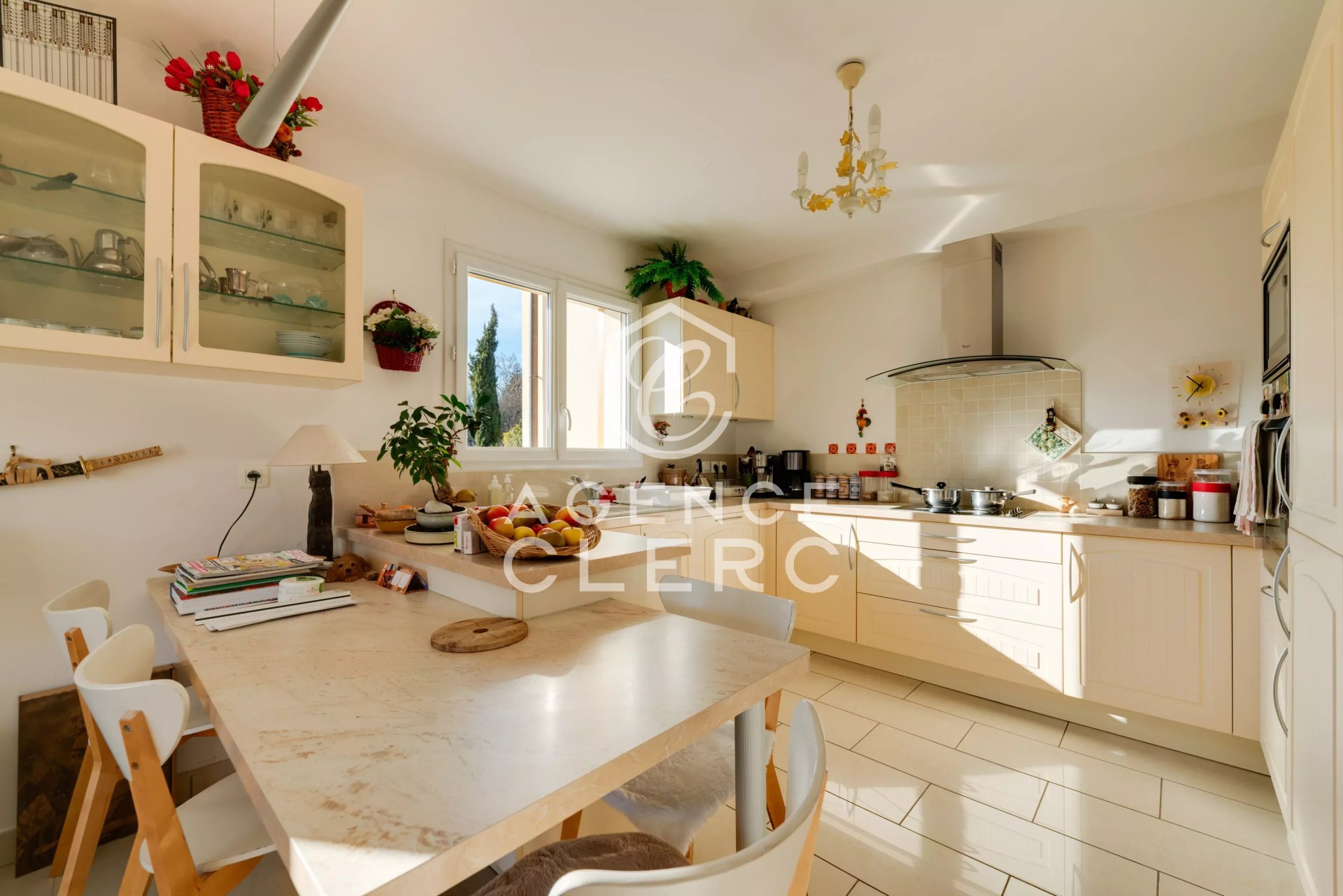 4 Bedroom Villa/Townhouse's Image 9