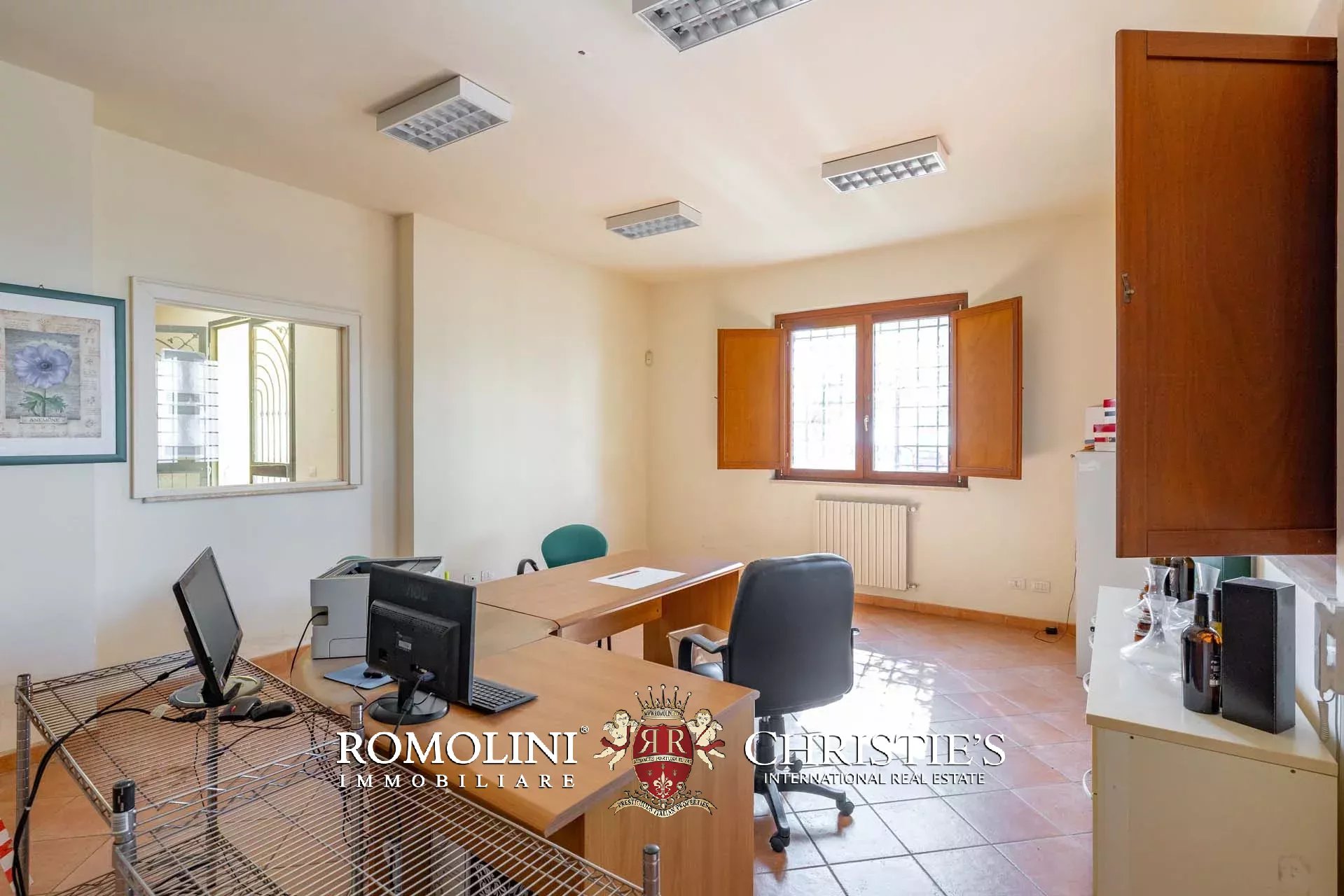 7 Bedroom Villa/Townhouse's Image 67