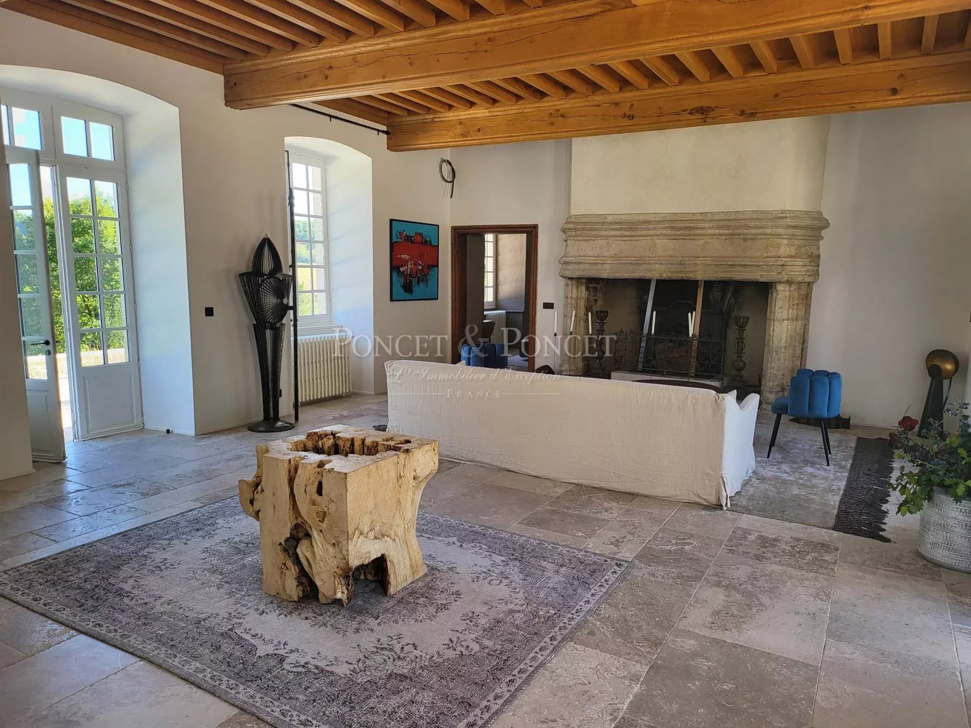 5 Bedroom Villa/Townhouse's Image 6
