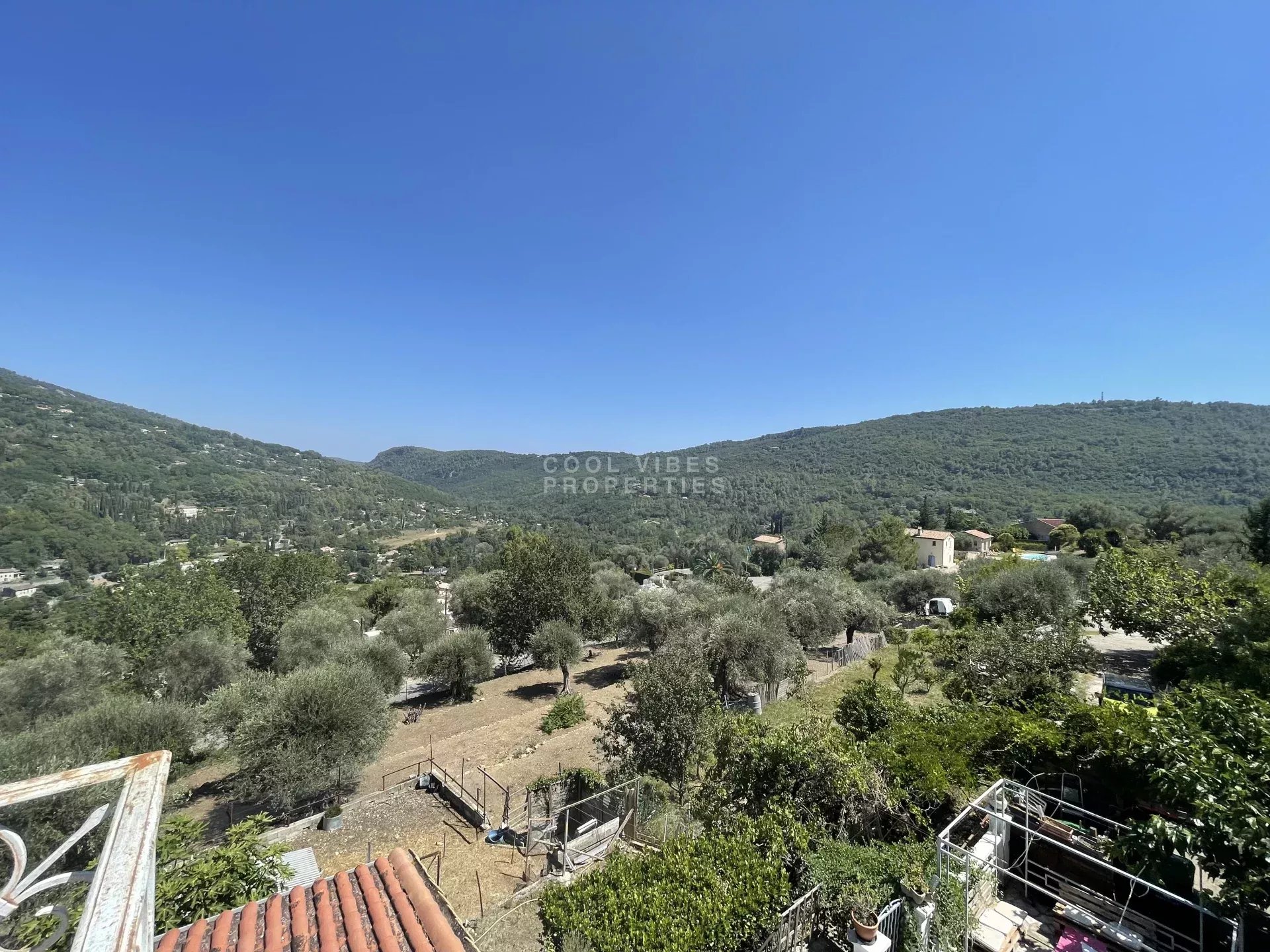 LE BAR SUR LOUP VILLA individuelle 5P au calme