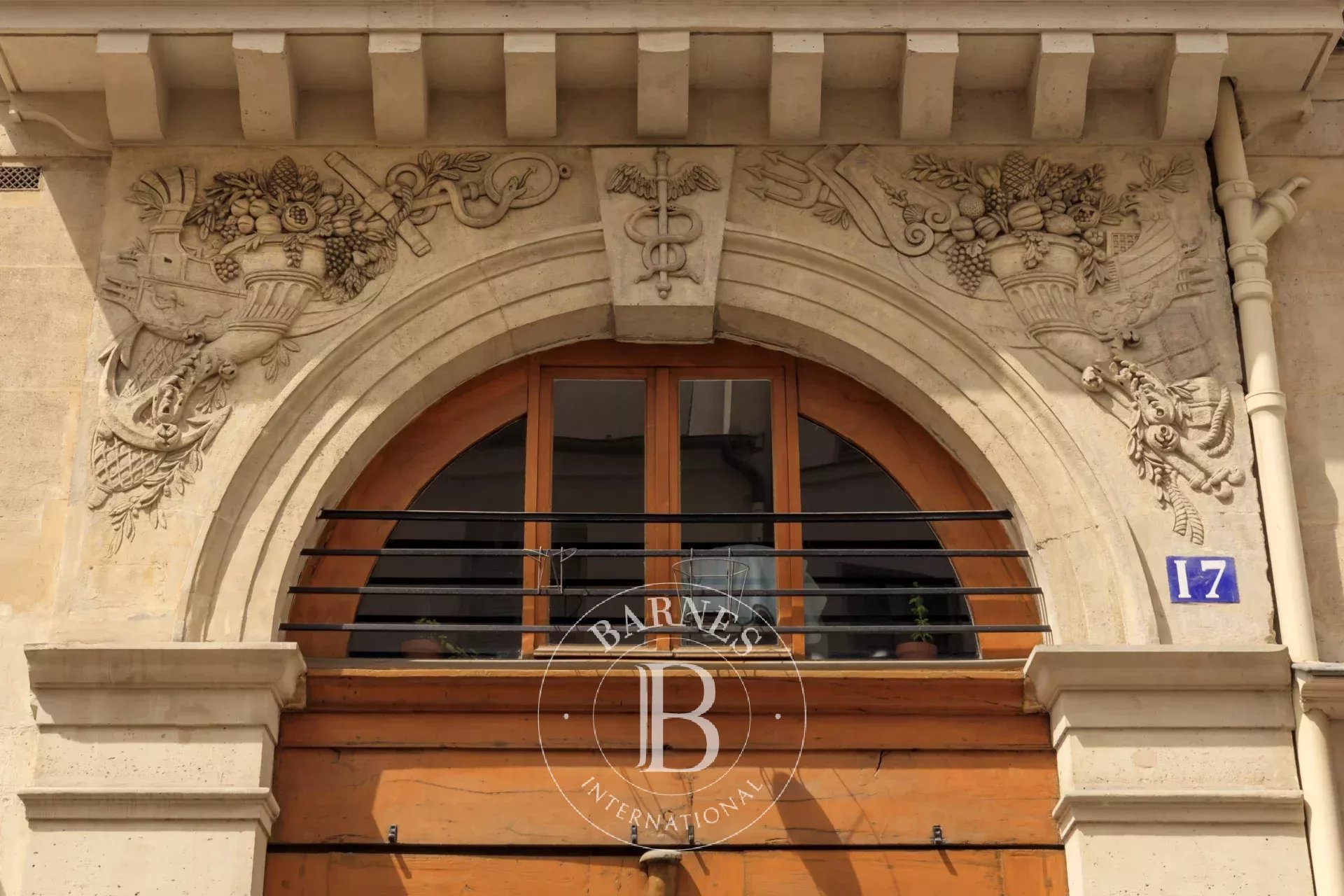 Daire Paris 1er - picture 9