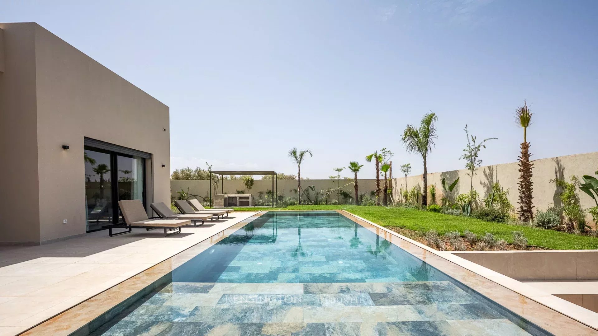 4 Bedroom Villa/Townhouse's Image 9