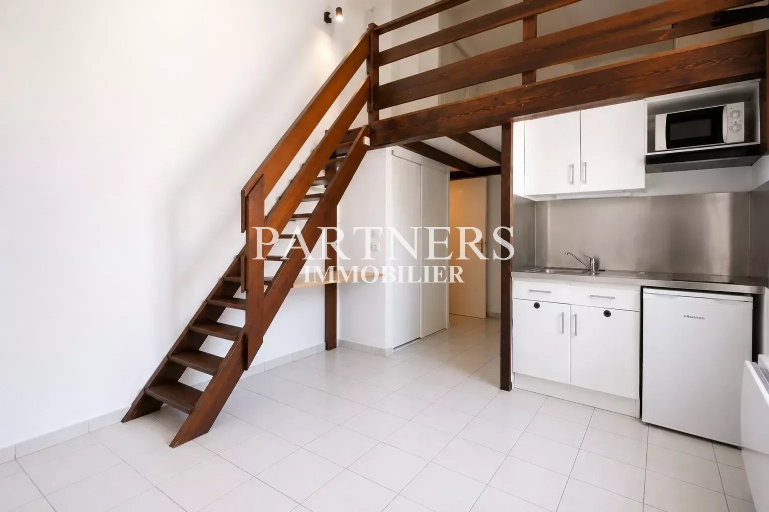 Studio avec mezzanine - 19,06m² - Aix centre historique