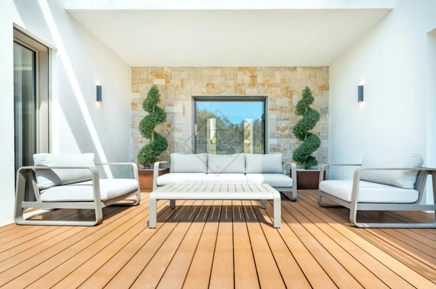 Grande villa d’exception à Mougins avec piscine, vue panoramique et deux maisons indépendantes — photo 27