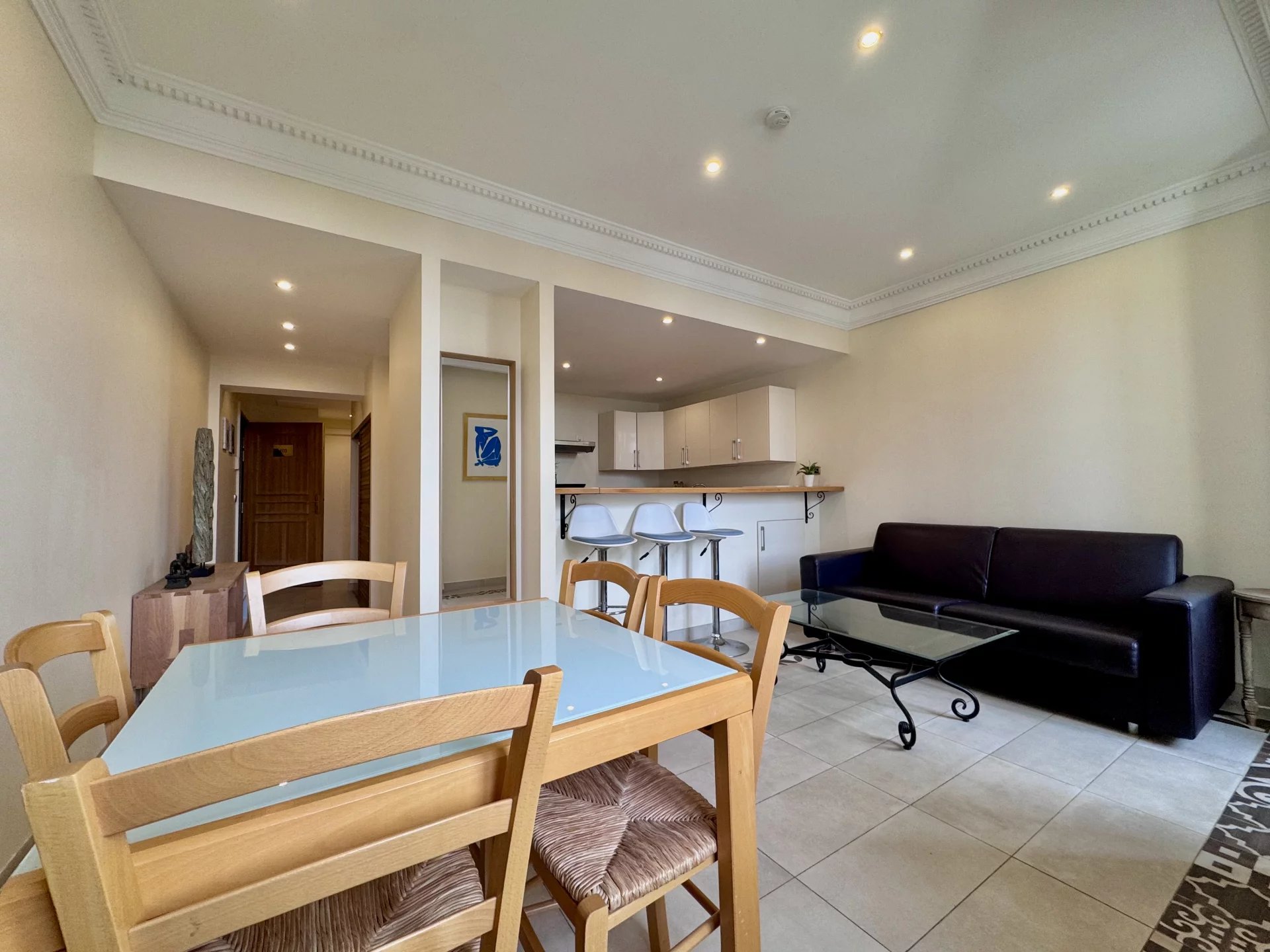 NICE - QUAI DES ÉTATS UNIS - Appartement deux pièces vue mer — photo 3