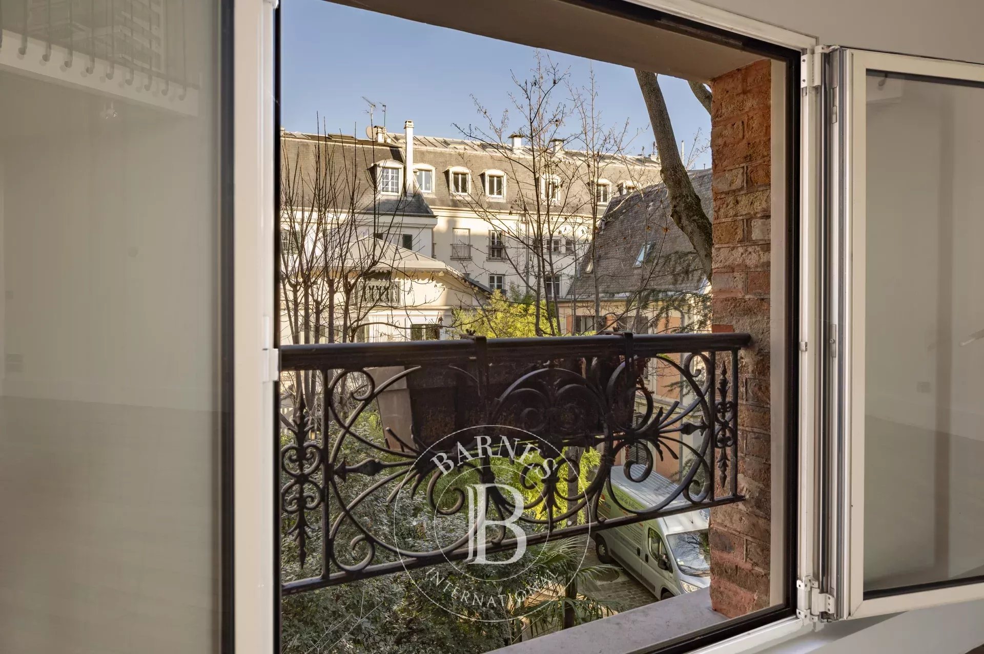 Daire Paris 9ème - picture 6