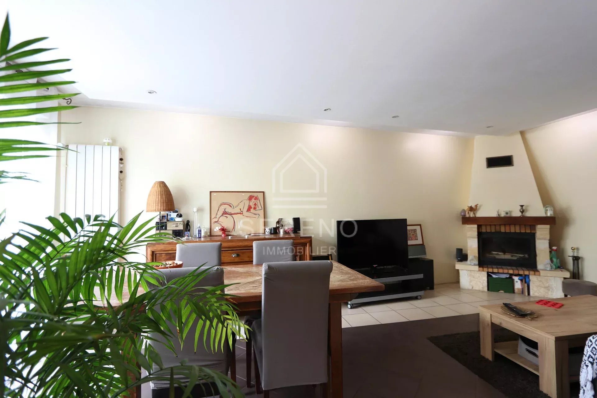 Agence immobilière de 