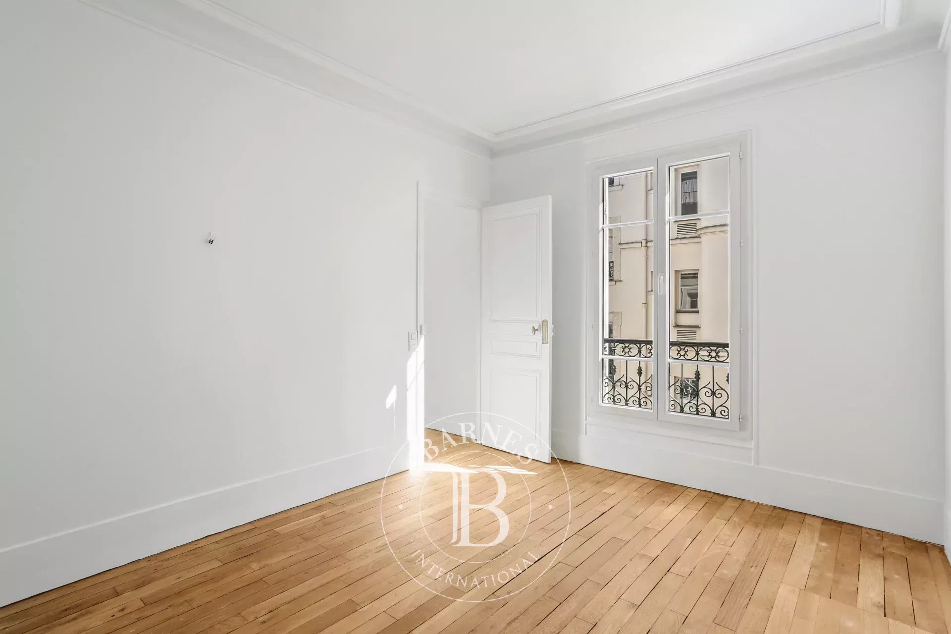 Daire Paris 7ème - picture 9