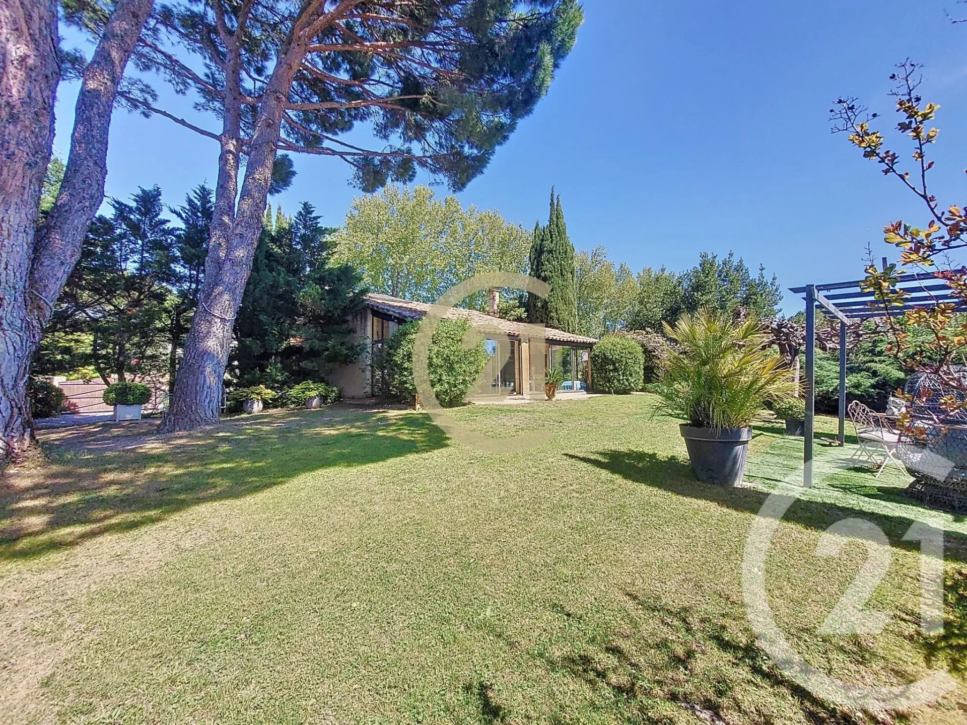 Vente Villa Saint-Hilaire-d'Ozilhan