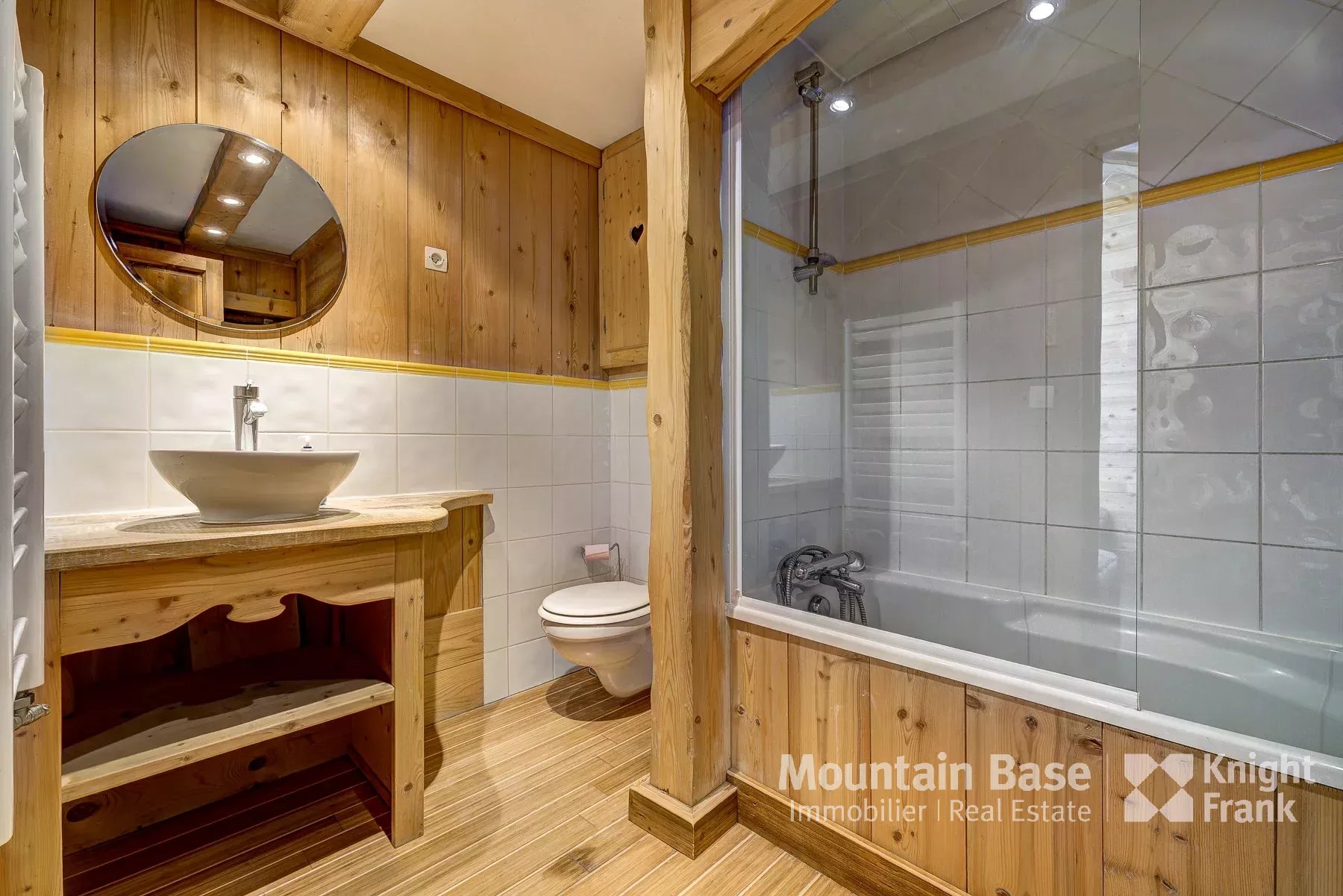 Photo of Renovated 6-Bedroom Farmhouse with Separate Apartment and Garden