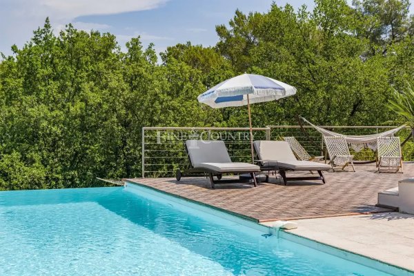Villa for sale in Tourrettes with panoramic view — photo 6