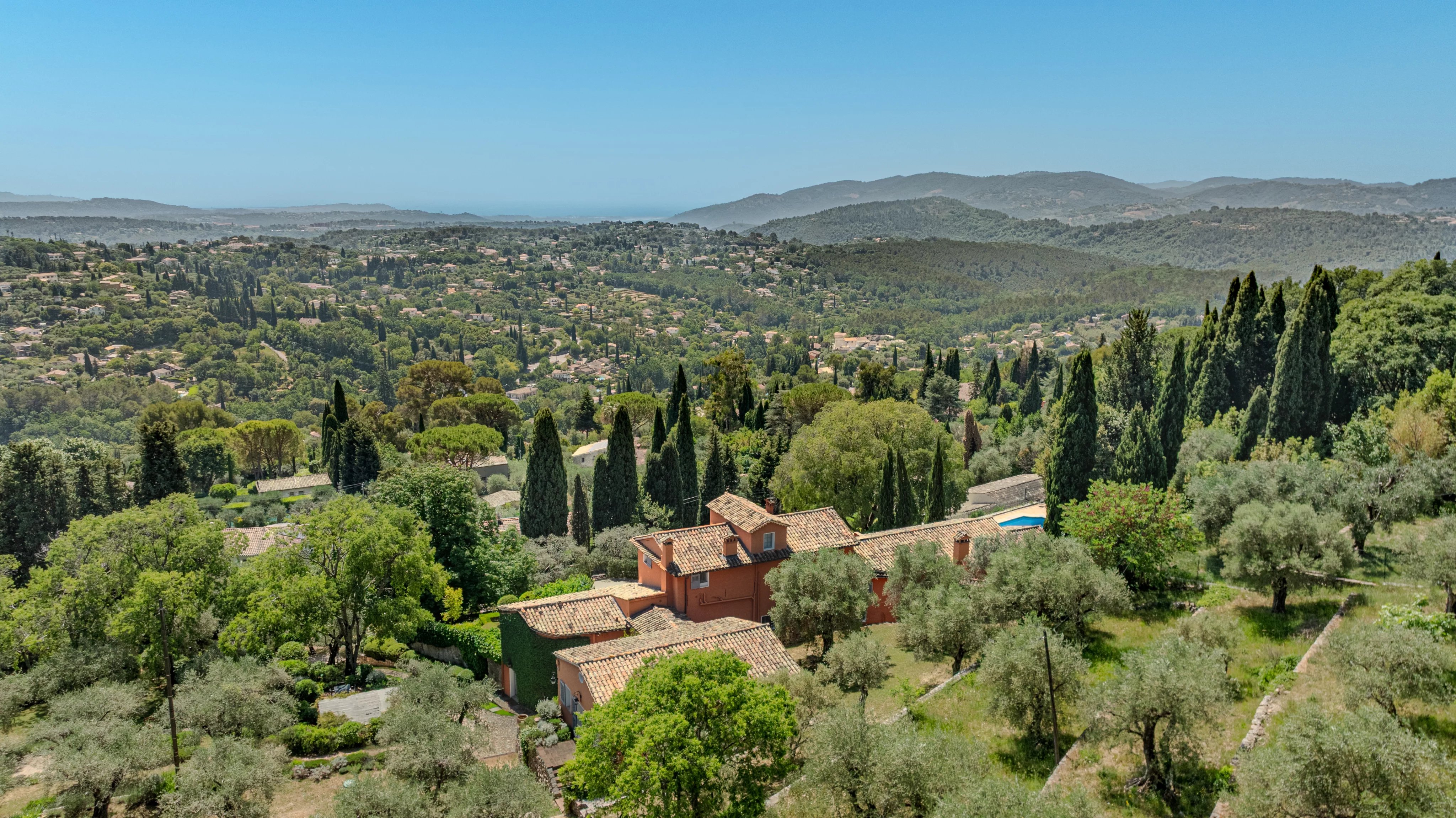 Grasse - Propriété d'exception avec vue panoramique jusqu'à la mer