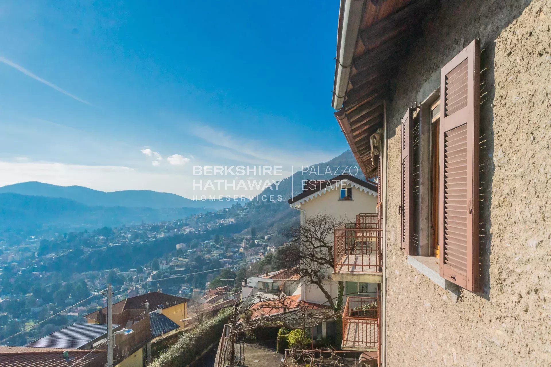 Casa a Cernobbio con vista lago e giardino