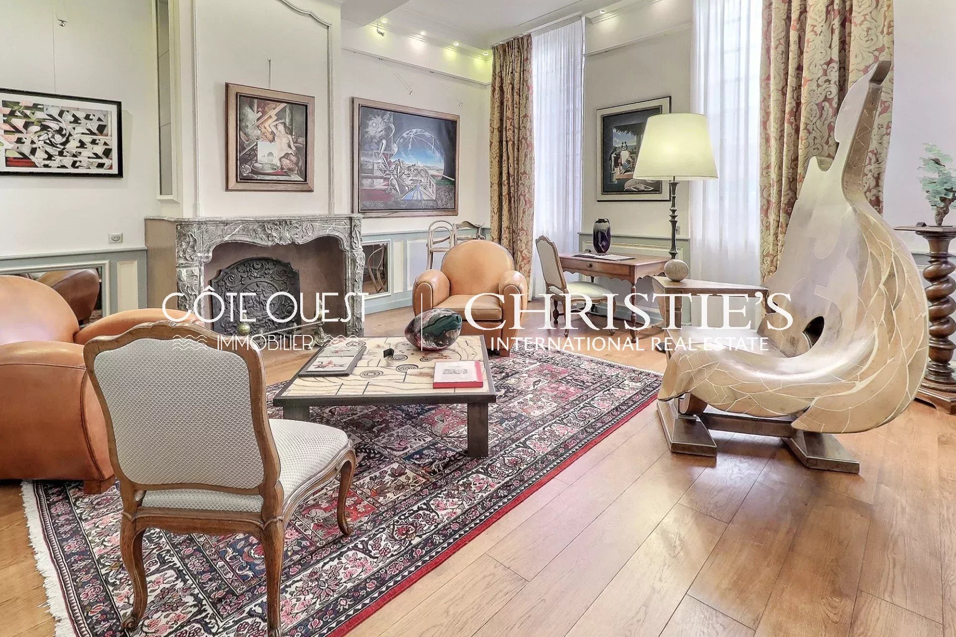 10 Bedroom Villa/Townhouse's Image 3